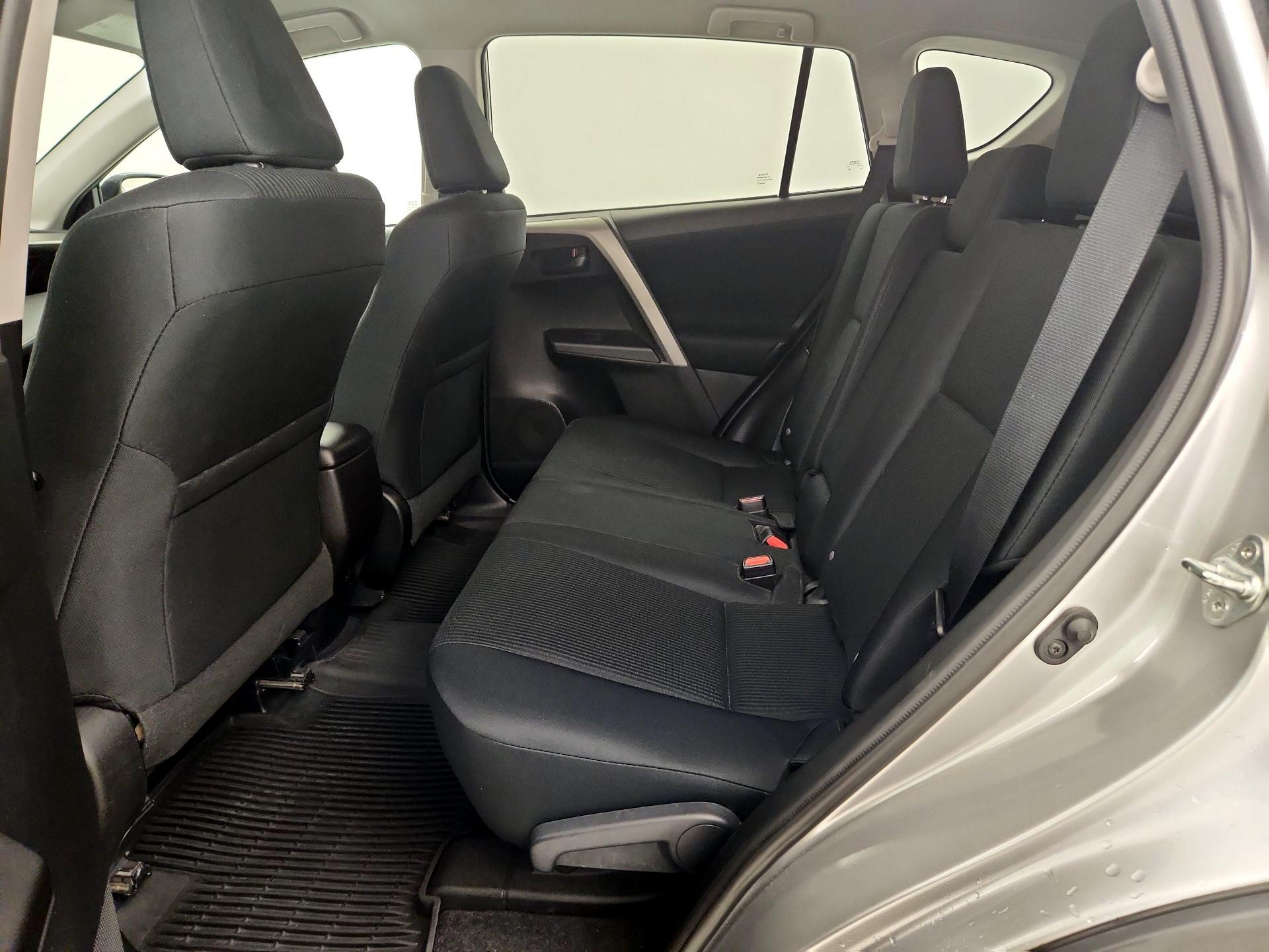Thumbnail: 2017 Toyota RAV4 - 19