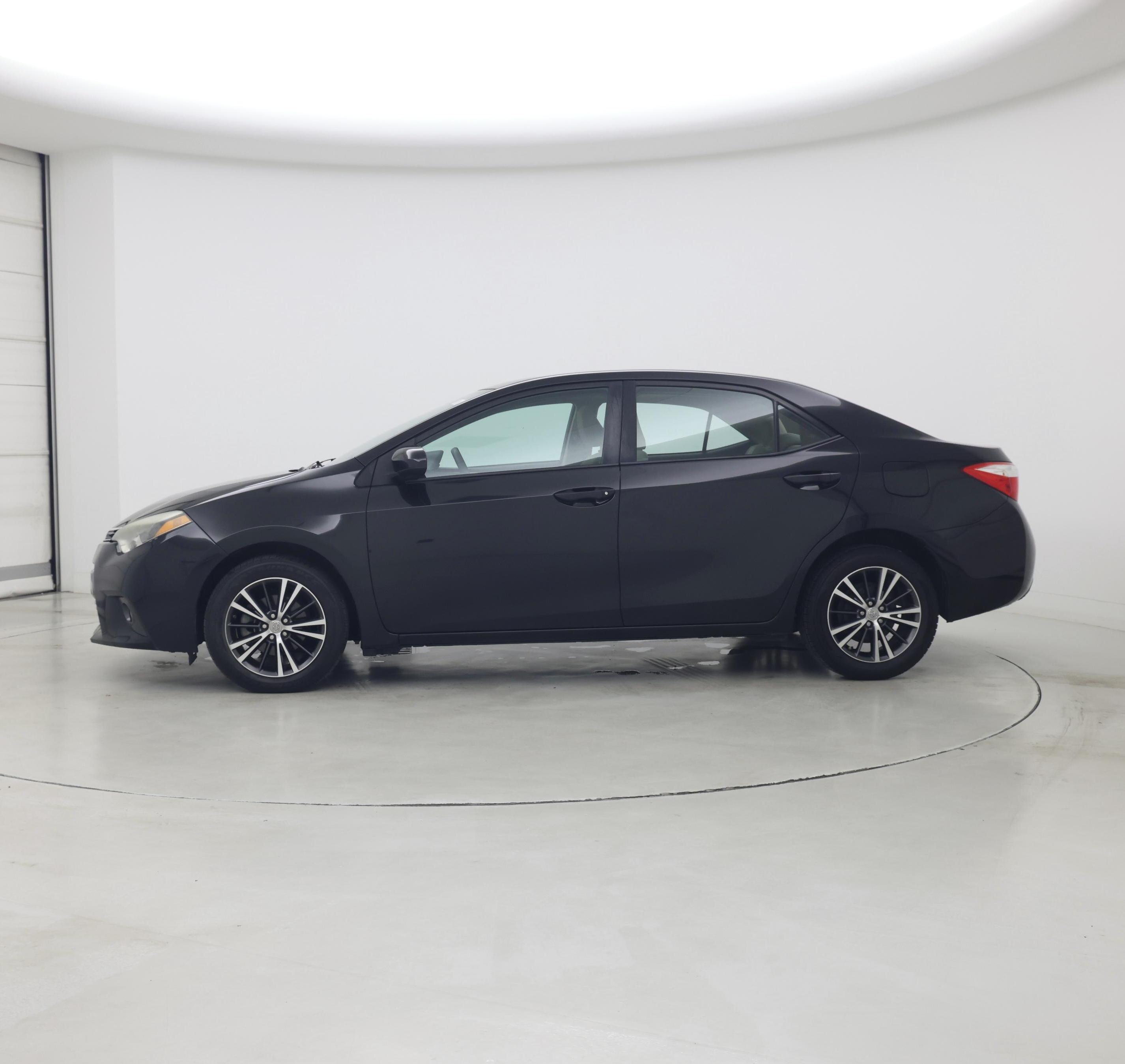 Thumbnail: 2016 Toyota Corolla - 3