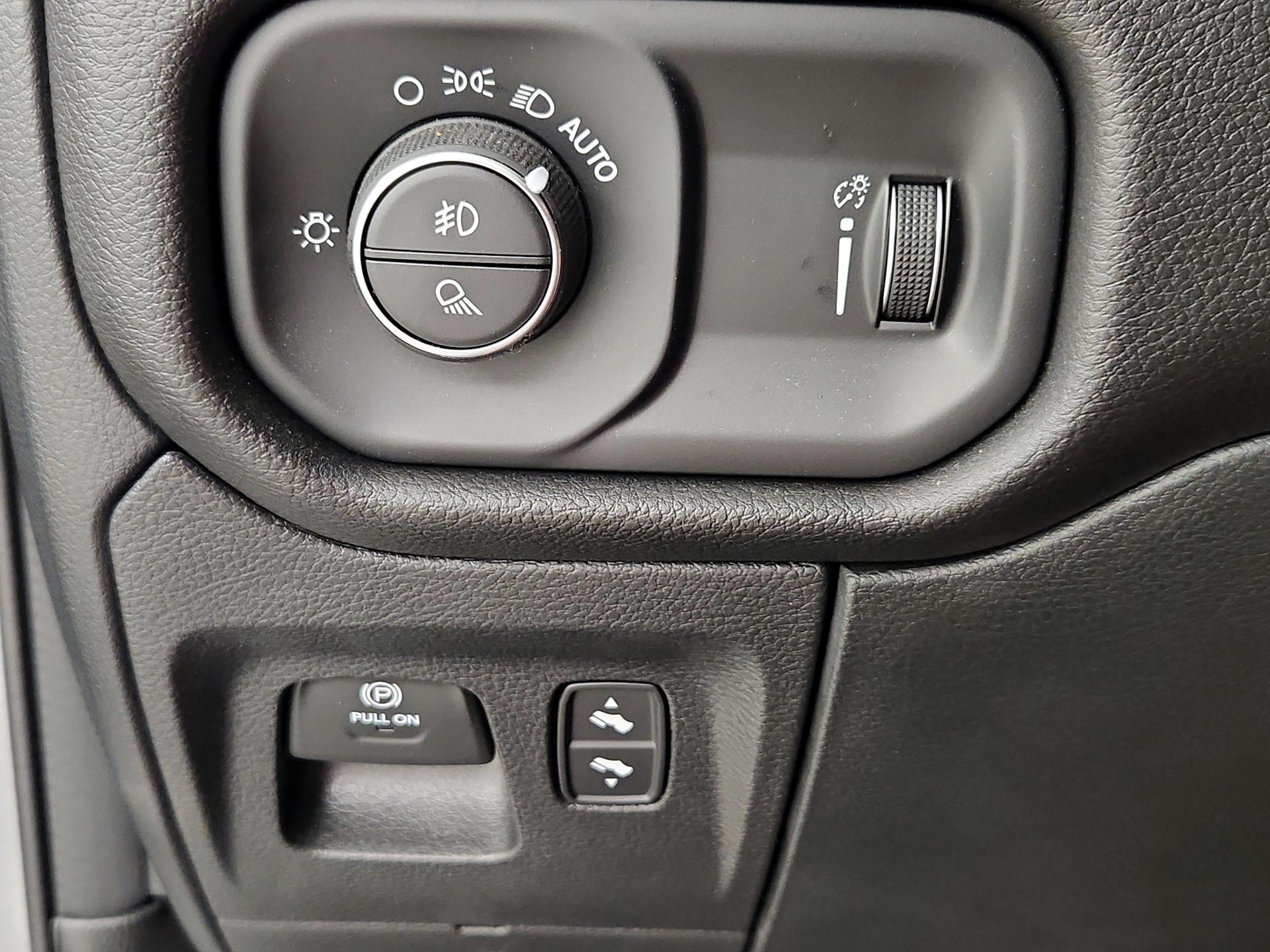 Thumbnail: 2024 RAM 1500 - 13