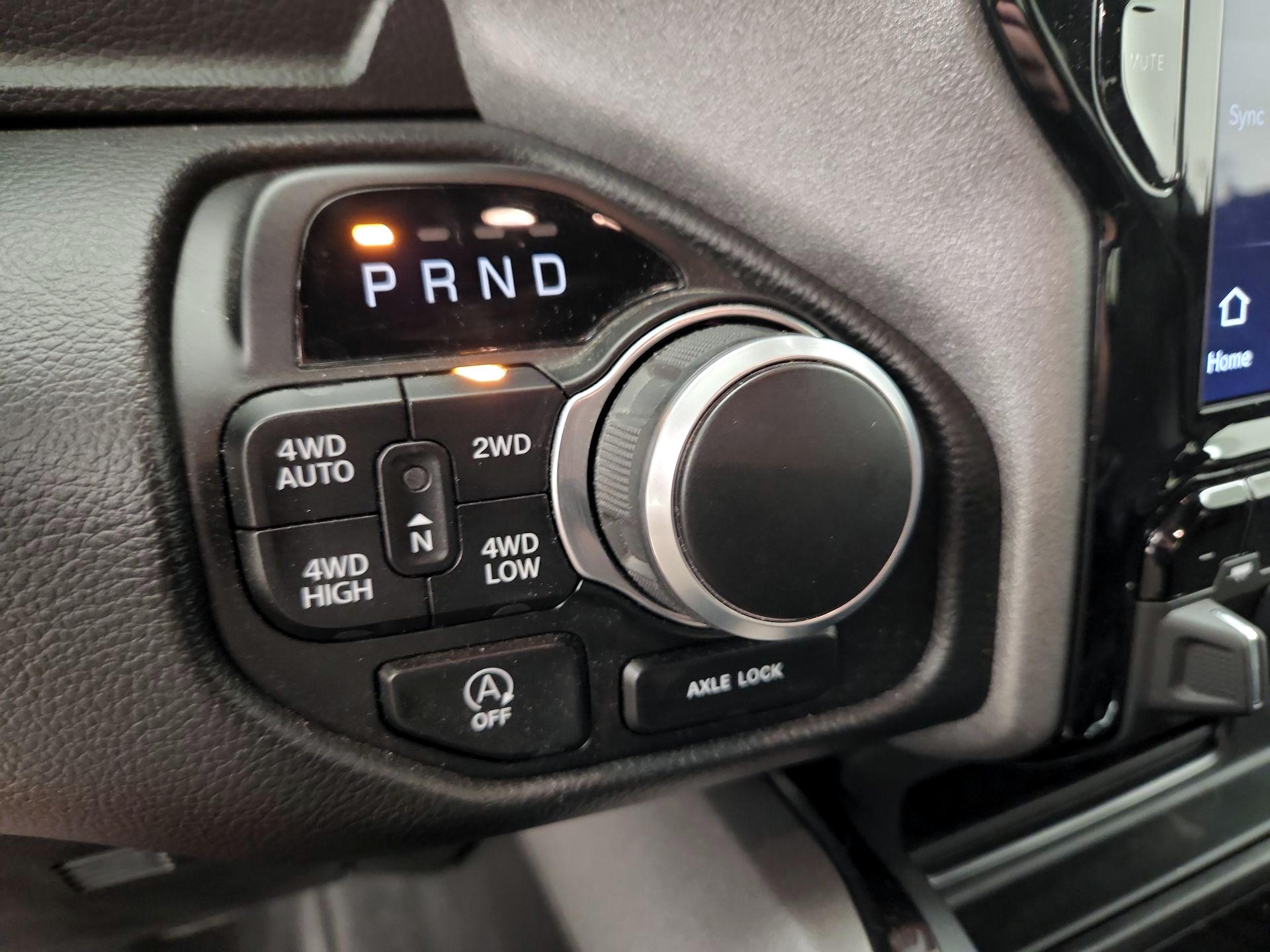 Thumbnail: 2024 RAM 1500 - 18