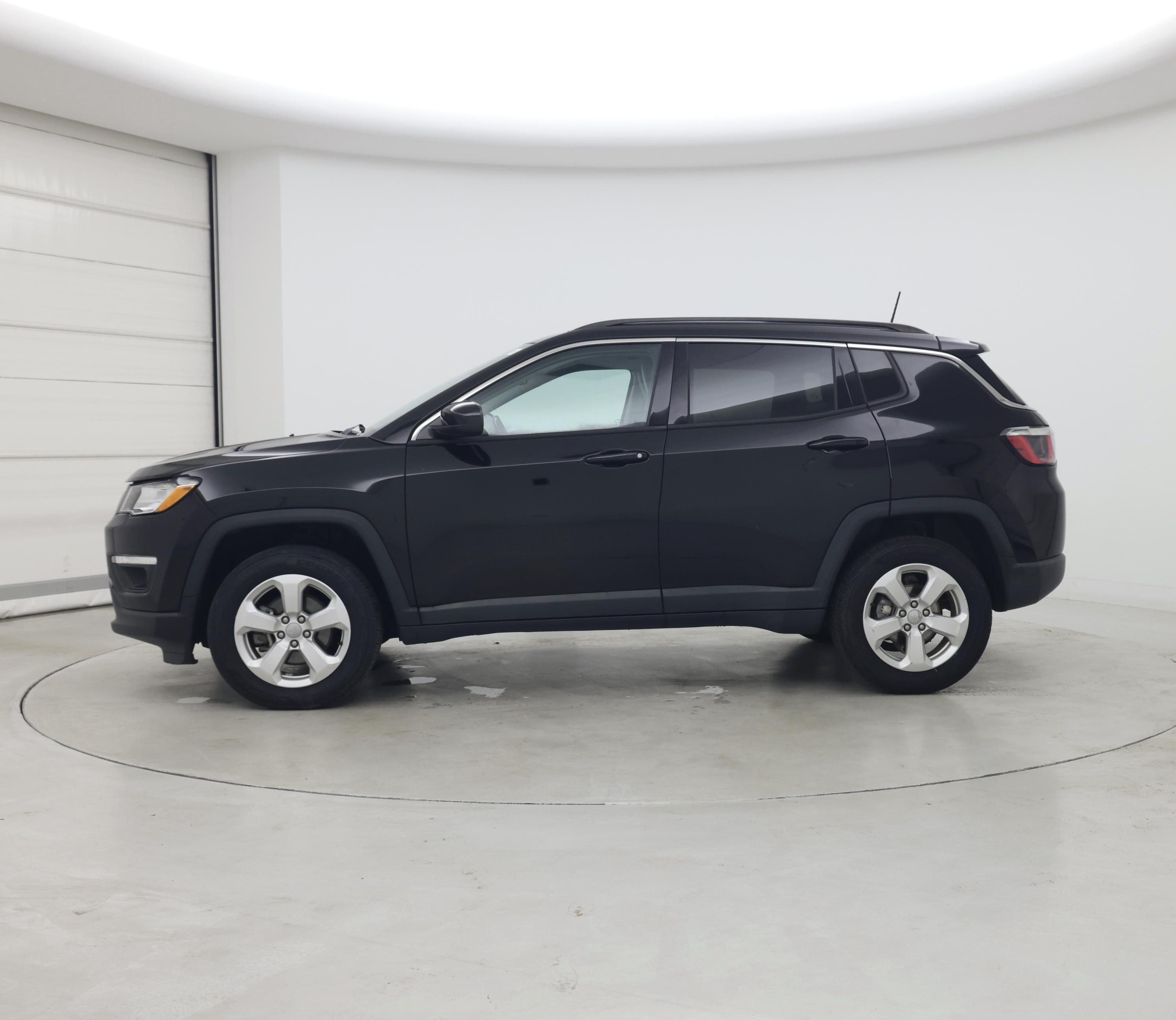 Thumbnail: 2019 Jeep Compass - 3