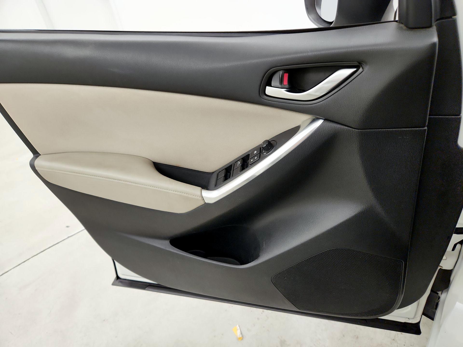 Thumbnail: 2015 Mazda CX-5 - 12