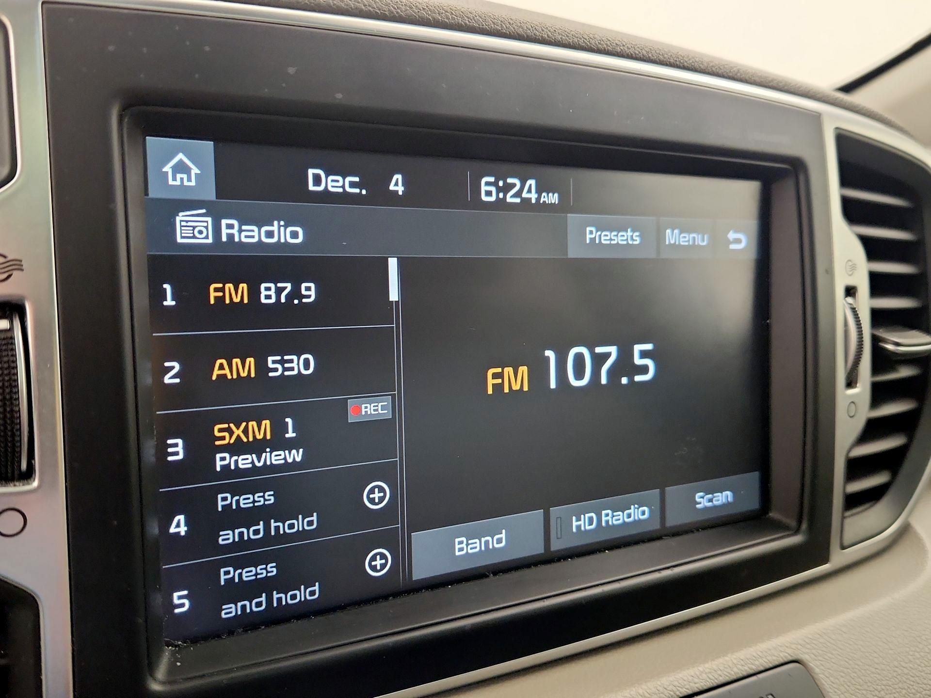 Thumbnail: 2018 Kia Sportage - 16