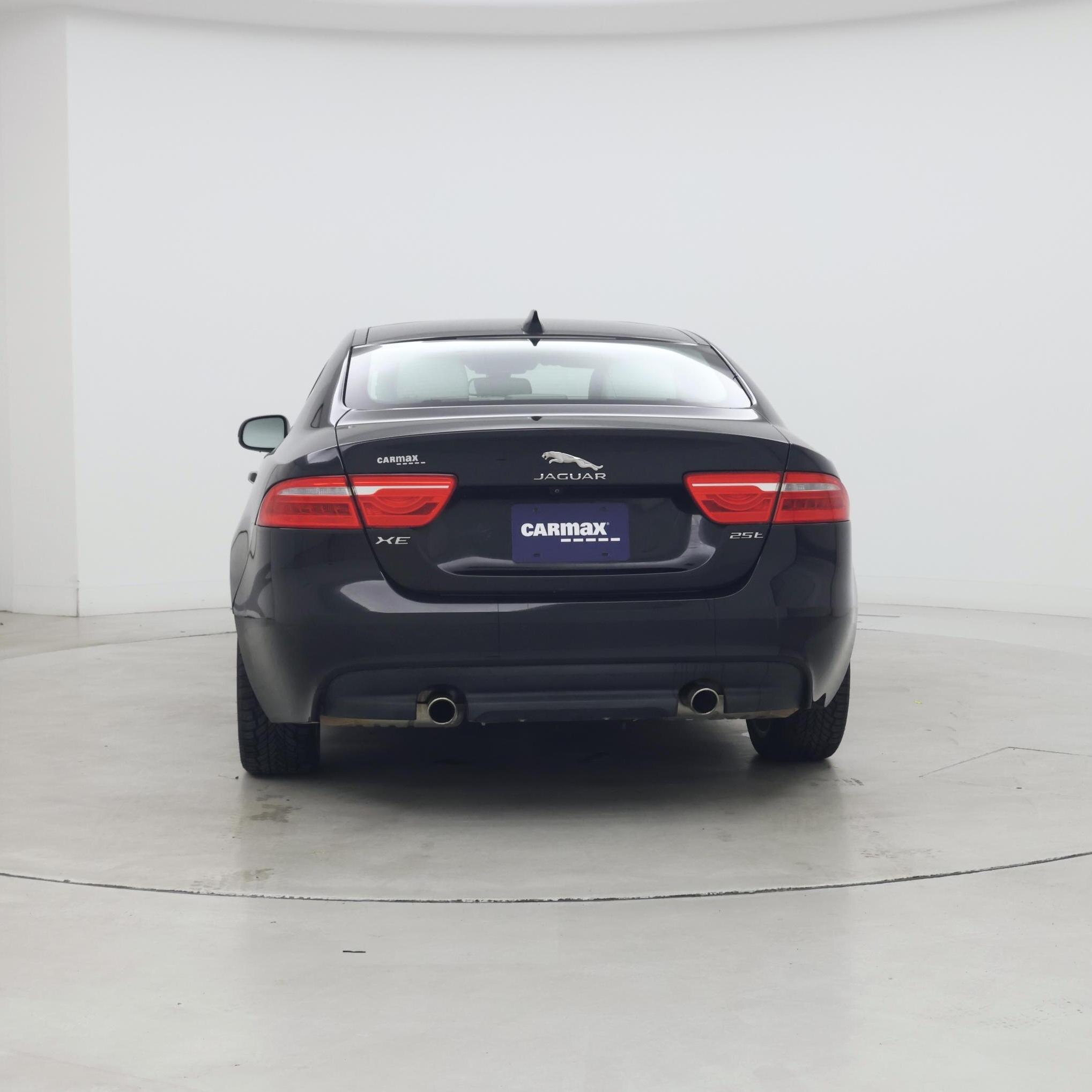Thumbnail: 2018 Jaguar XE - 6