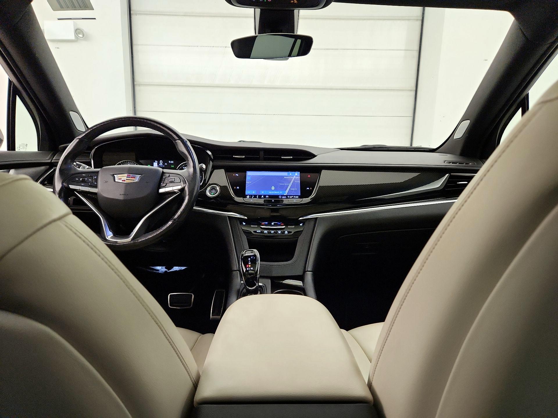 Thumbnail: 2020 Cadillac XT6 - 9