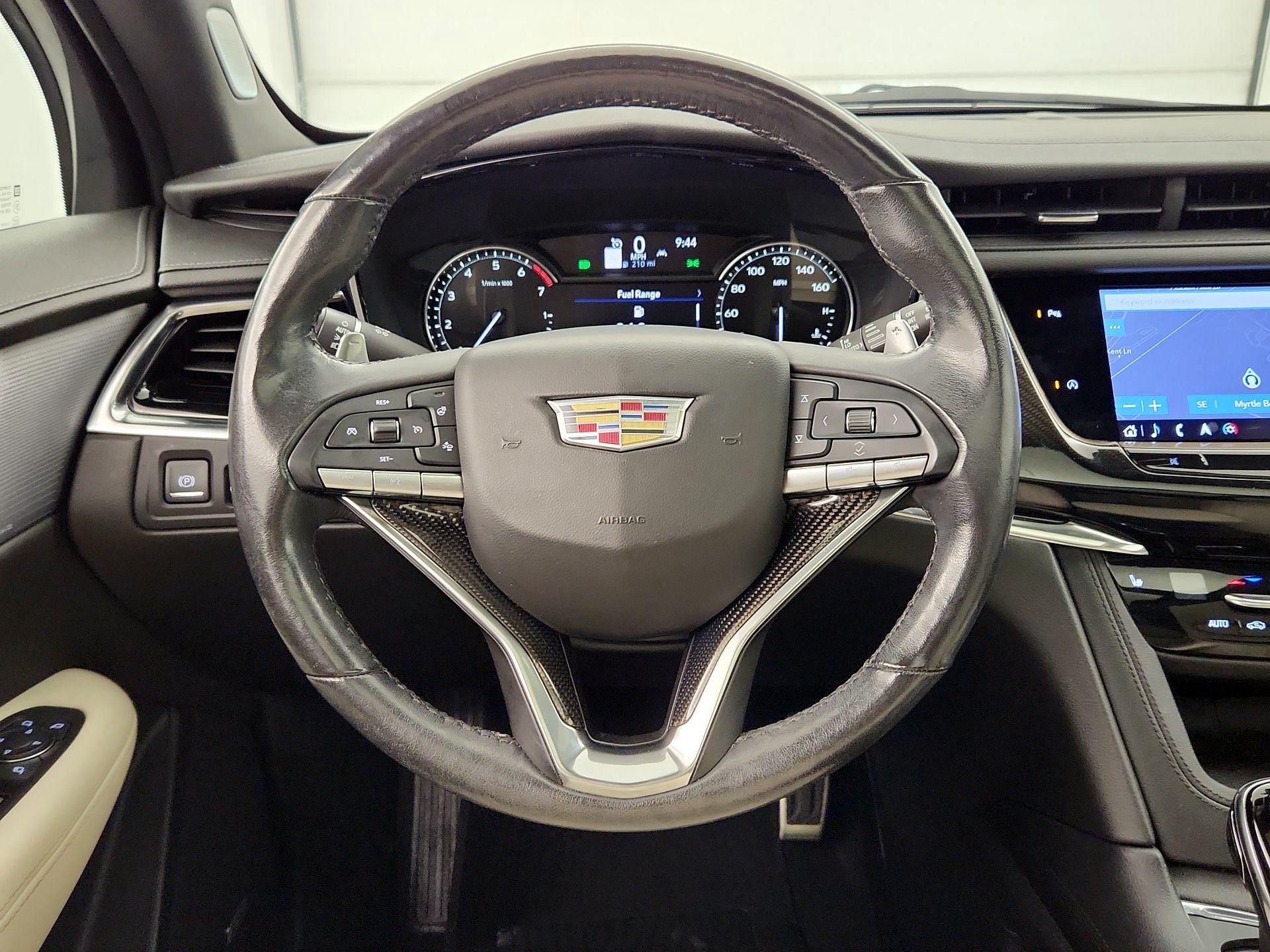 Thumbnail: 2020 Cadillac XT6 - 10