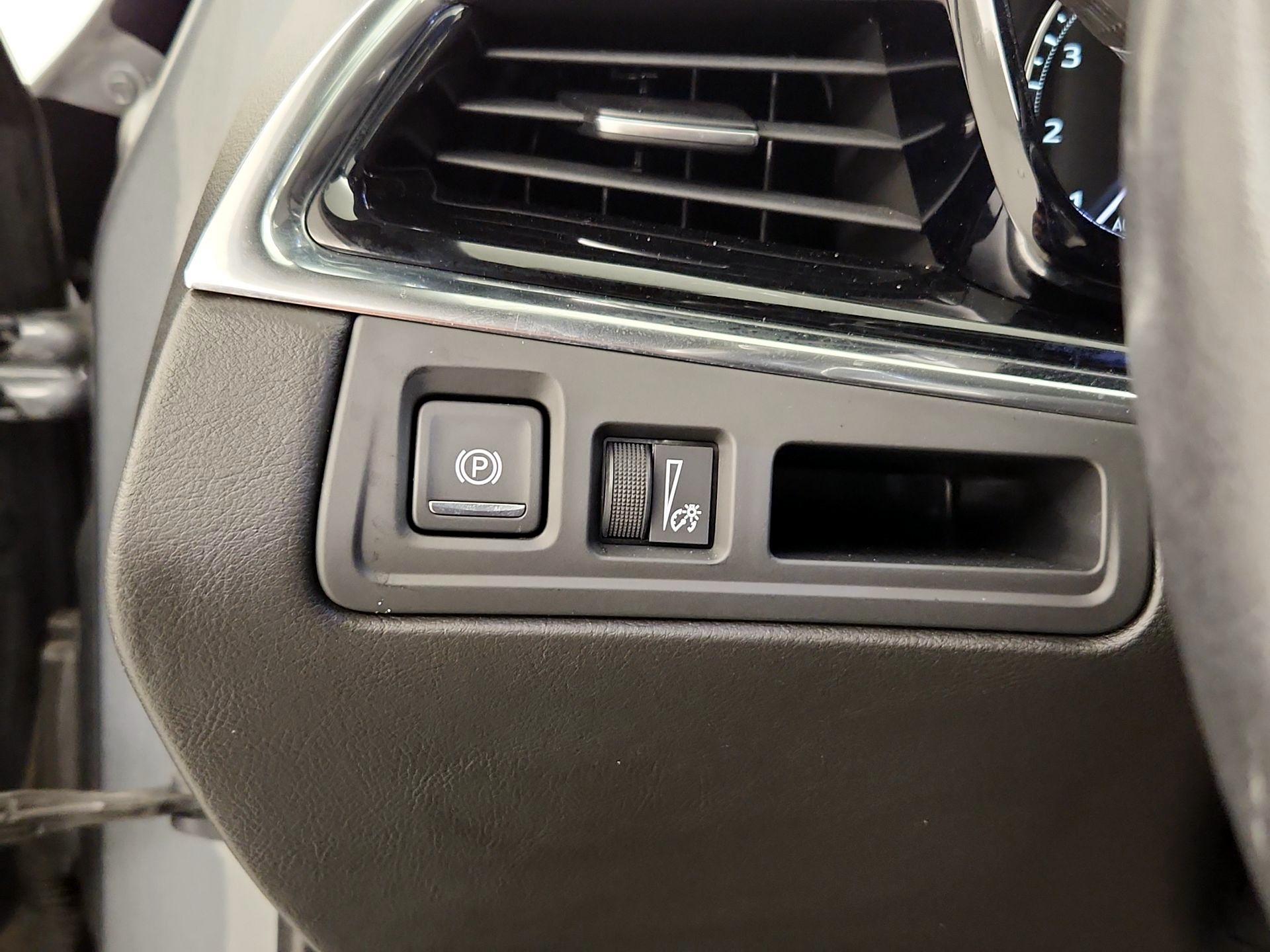 Thumbnail: 2020 Cadillac XT6 - 13