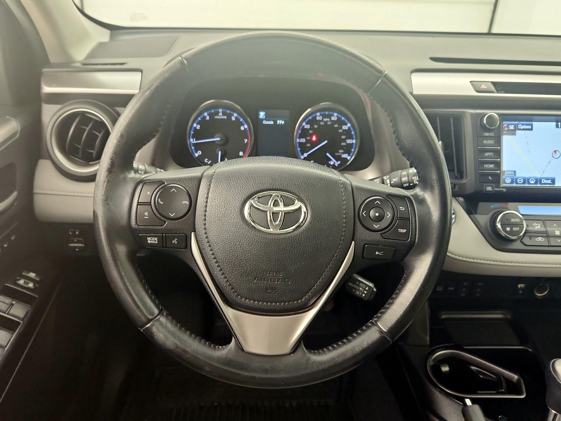 Thumbnail: 2017 Toyota RAV4 - 10