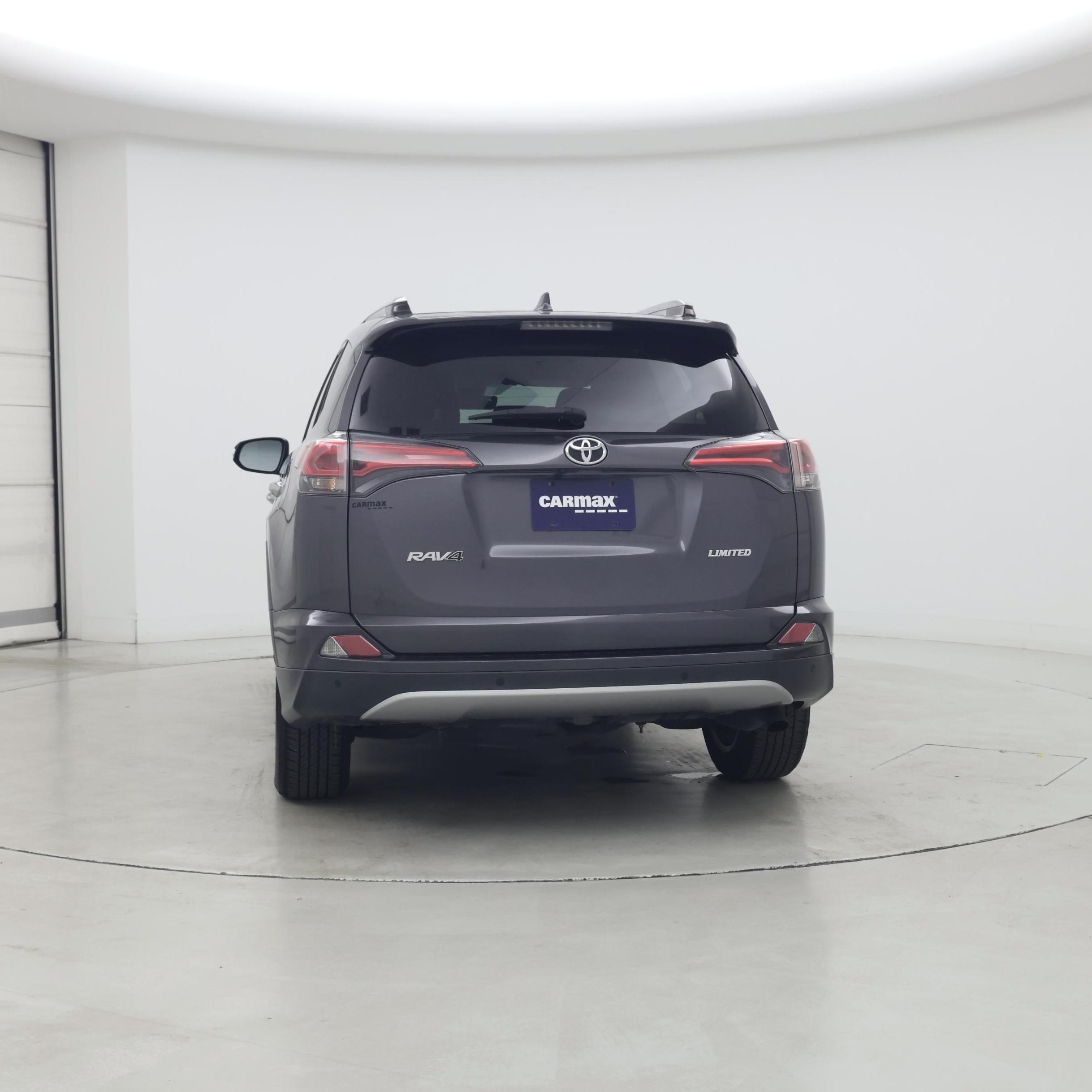 Thumbnail: 2017 Toyota RAV4 - 6