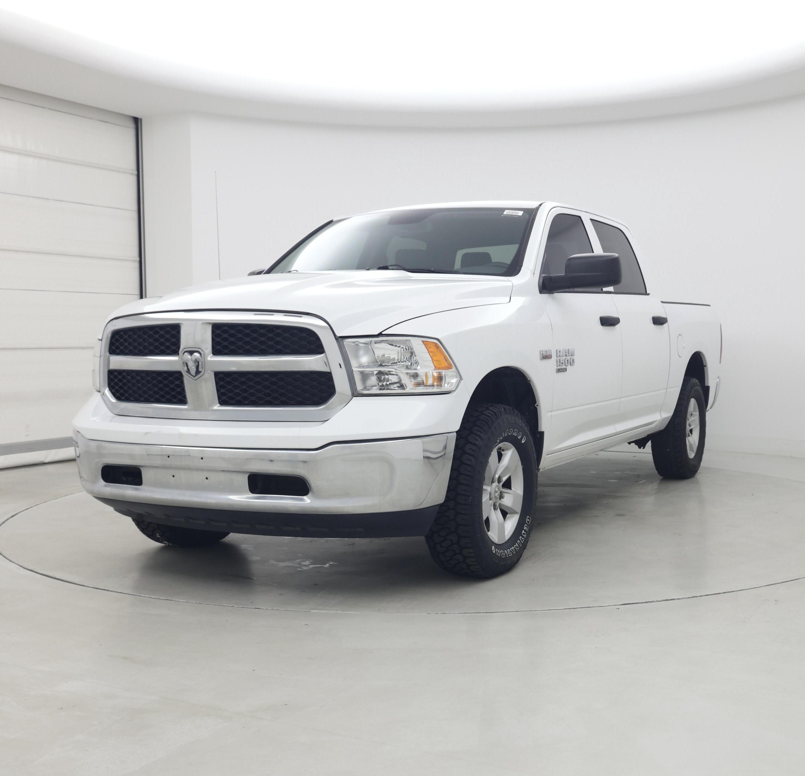 Thumbnail: 2020 RAM 1500 Classic - 4