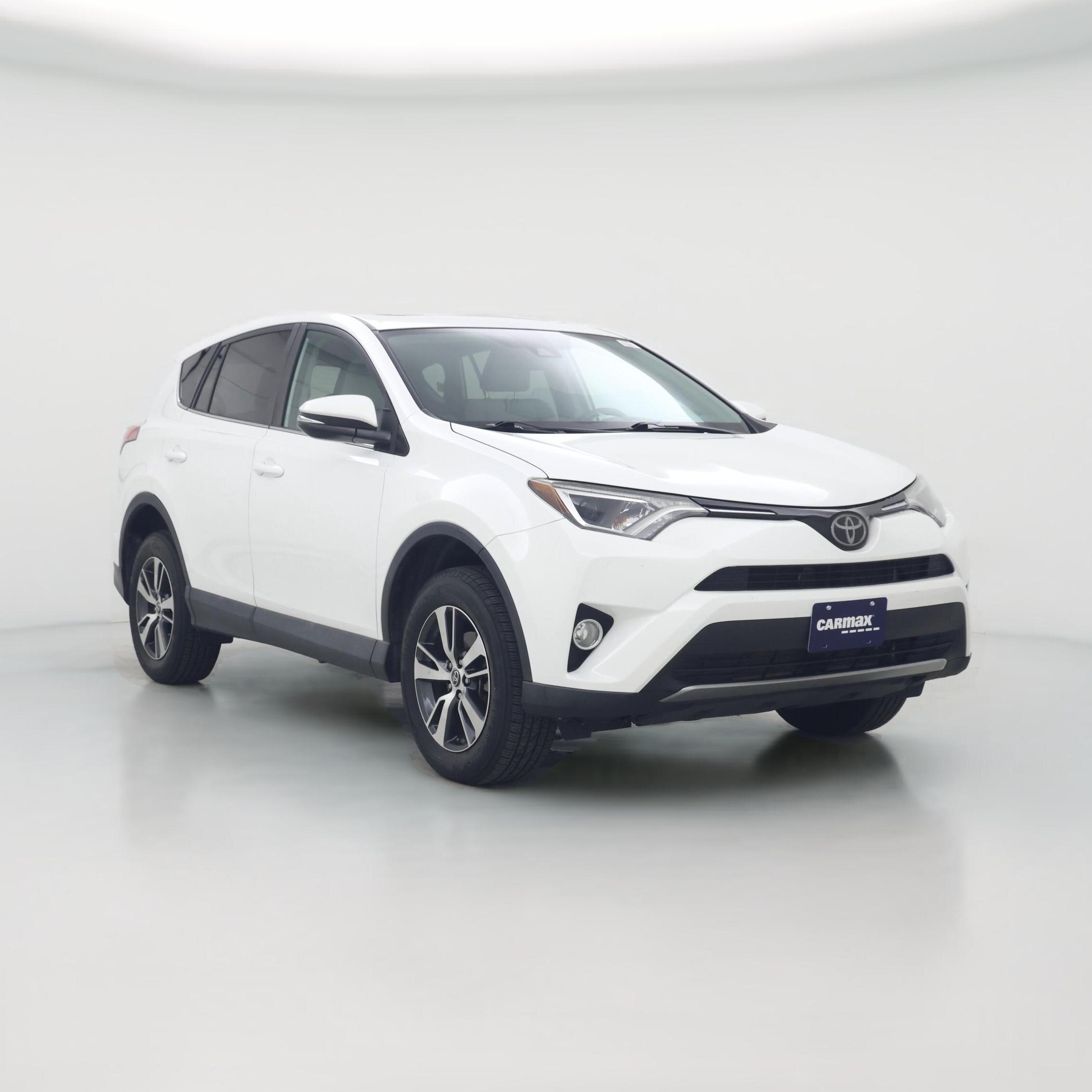 Thumbnail: 2018 Toyota RAV4 - 1