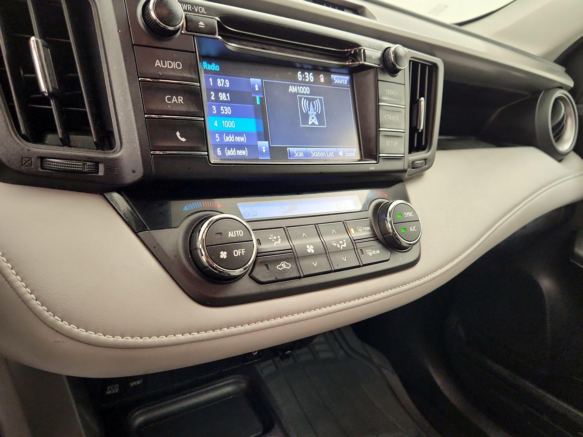 Thumbnail: 2018 Toyota RAV4 - 16