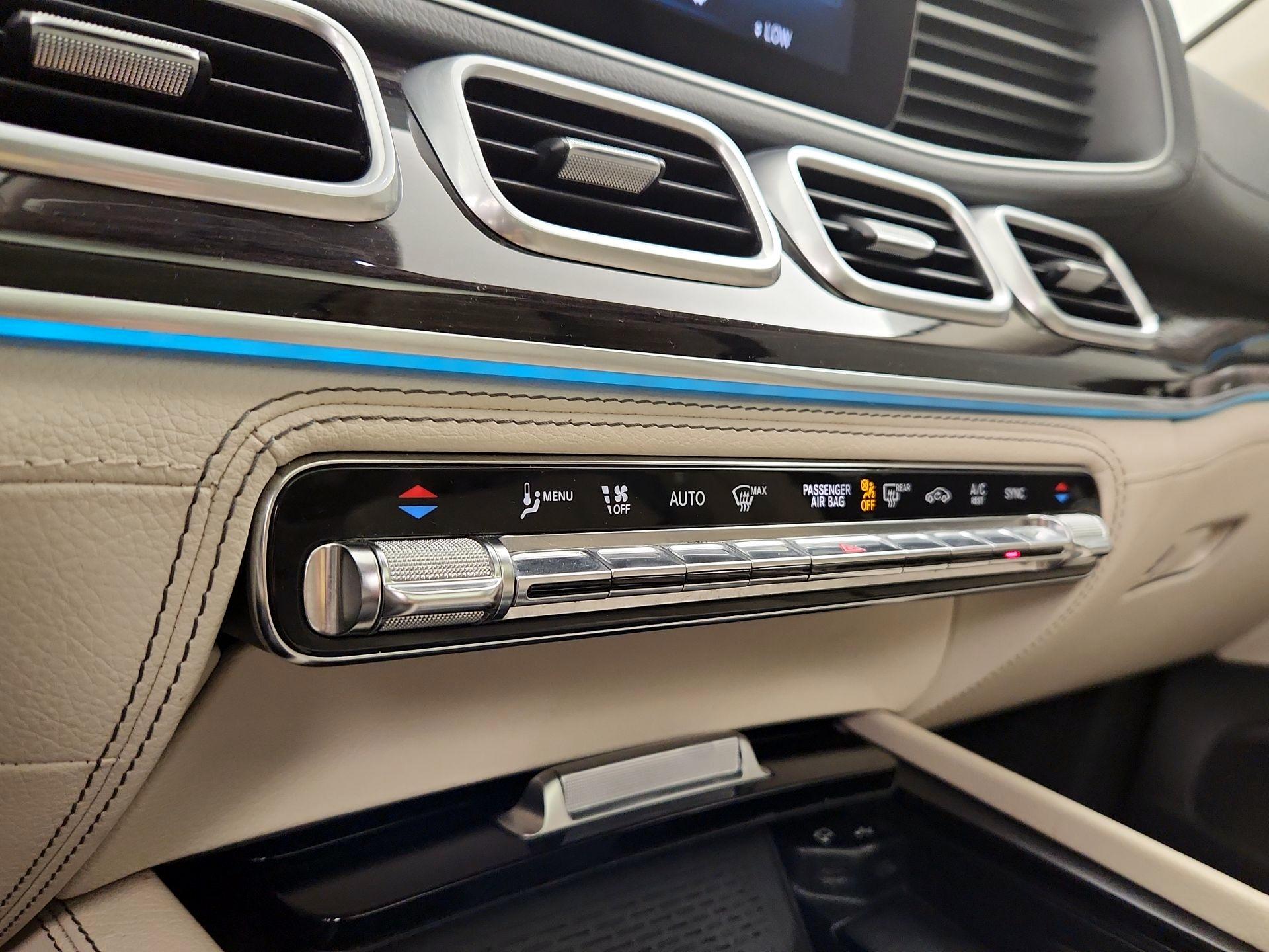 Thumbnail: 2020 Mercedes-Benz GLE - 17