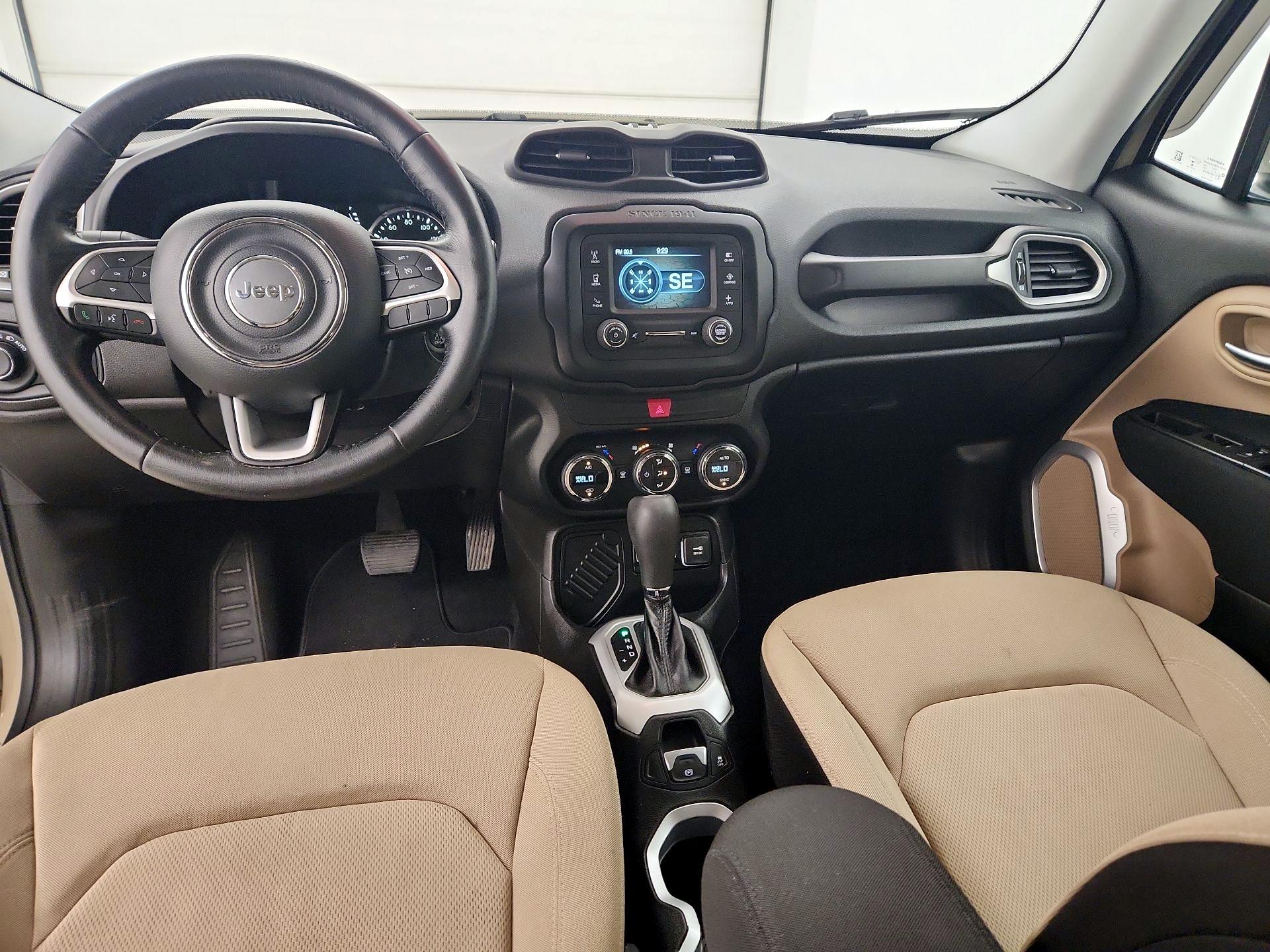 Thumbnail: 2016 Jeep Renegade - 9