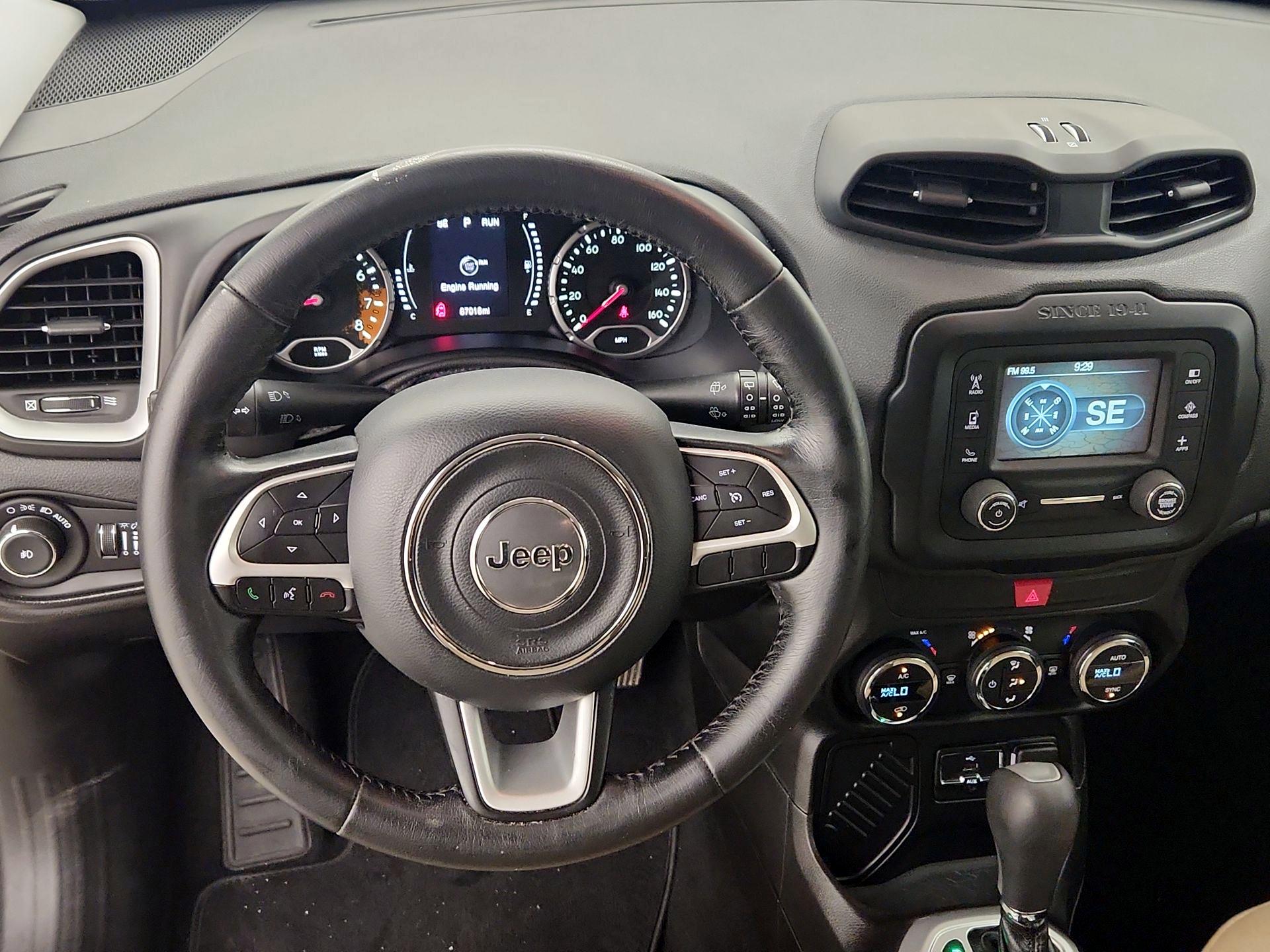 Thumbnail: 2016 Jeep Renegade - 10