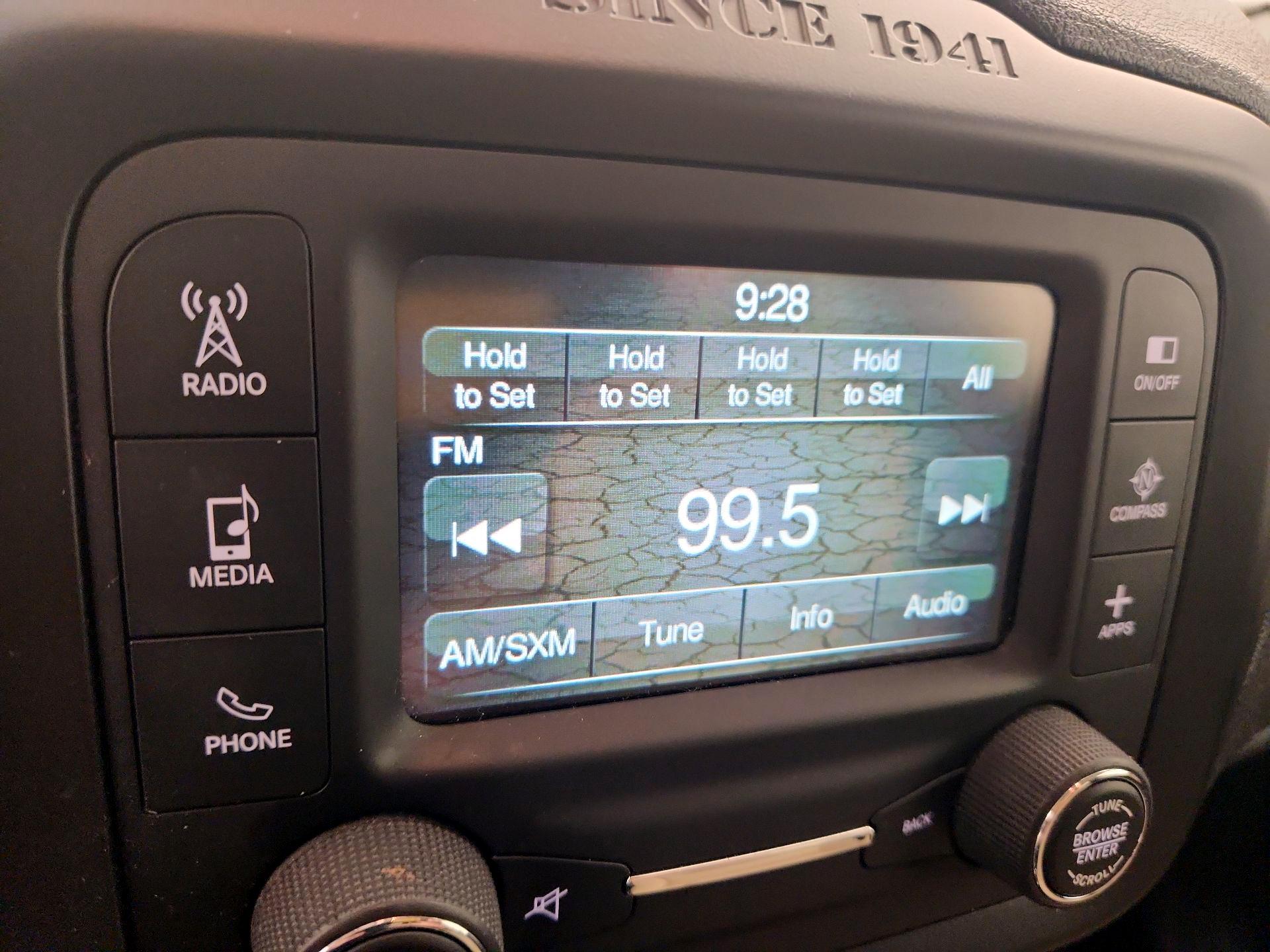 Thumbnail: 2016 Jeep Renegade - 15
