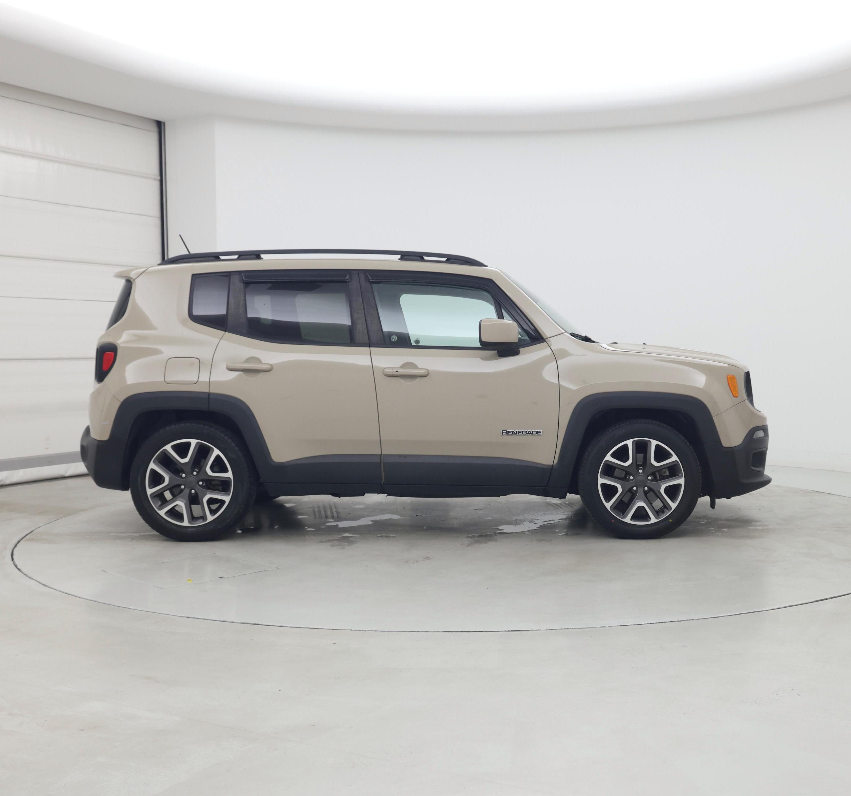 Thumbnail: 2016 Jeep Renegade - 7