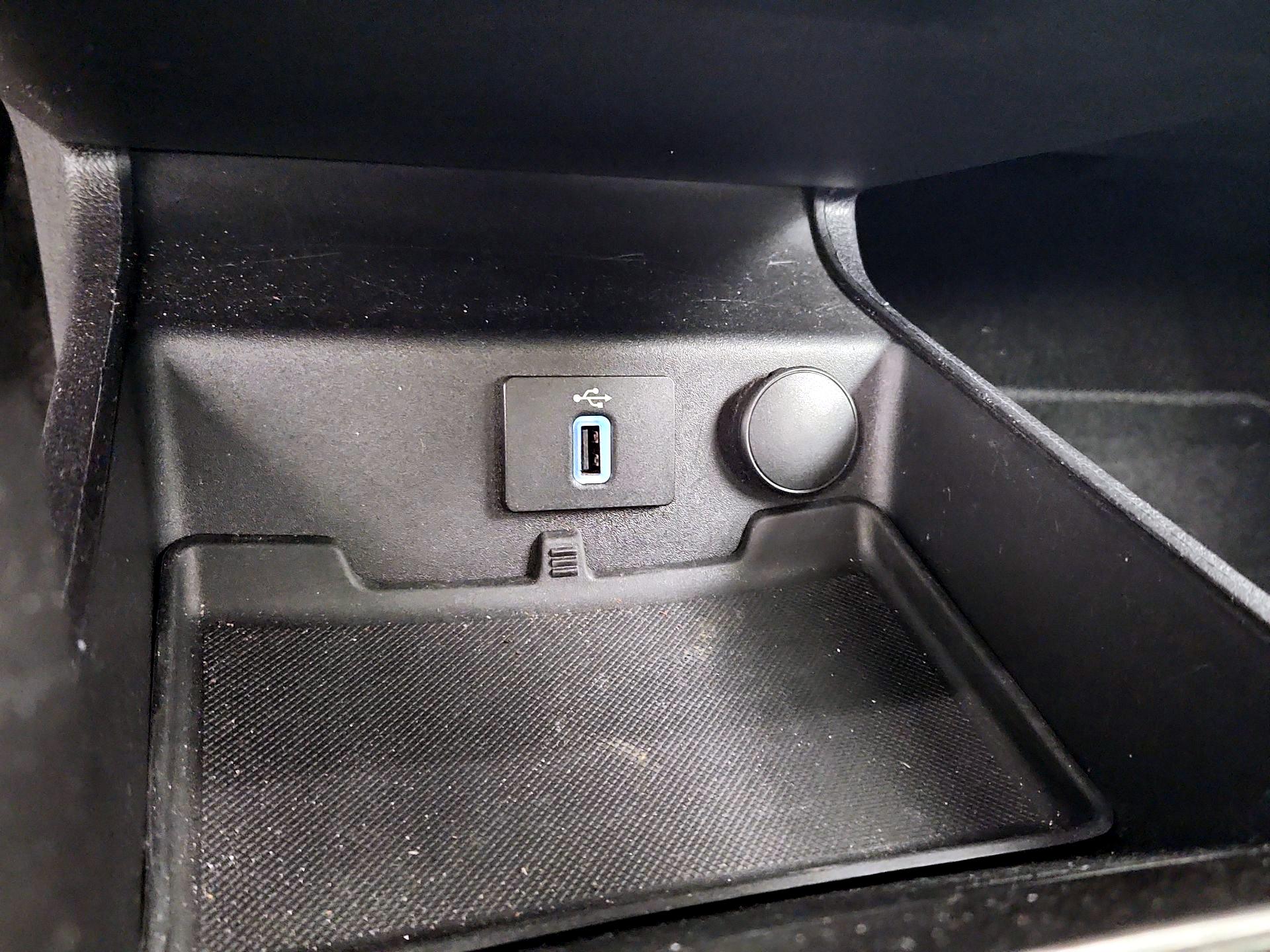 Thumbnail: 2018 Ford Fusion - 19