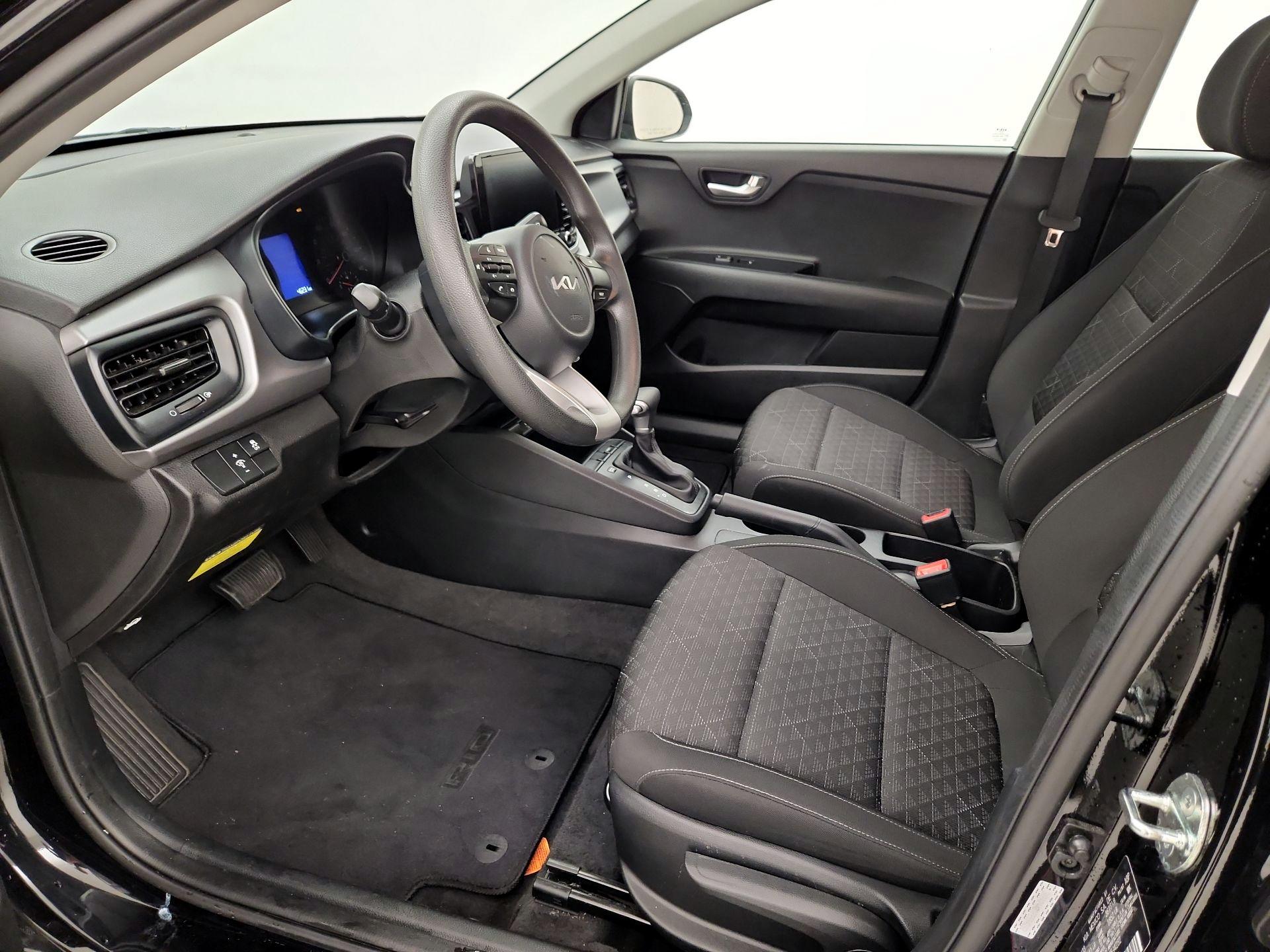 Thumbnail: 2023 Kia Rio - 11
