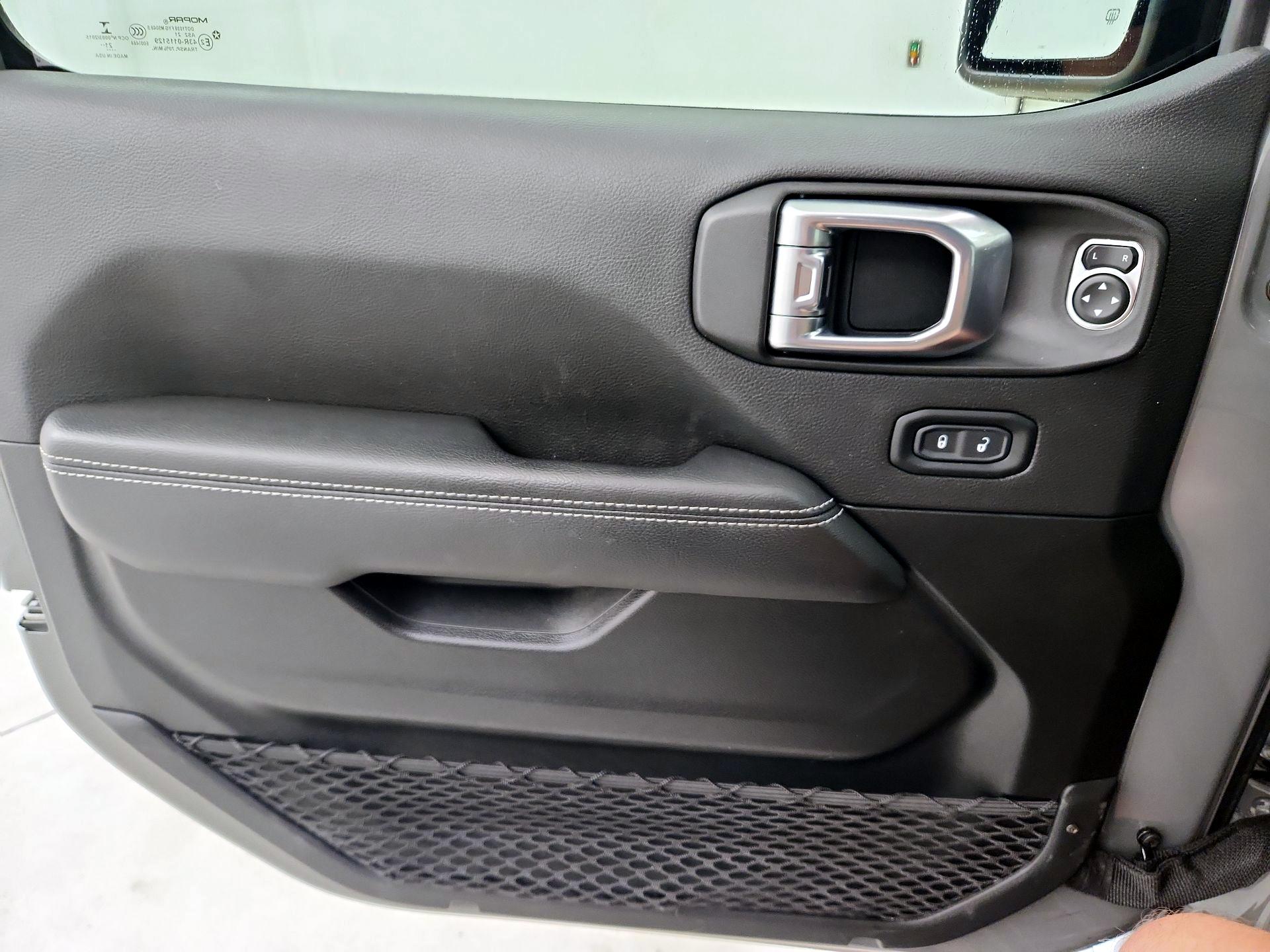 Thumbnail: 2021 Jeep Wrangler - 12