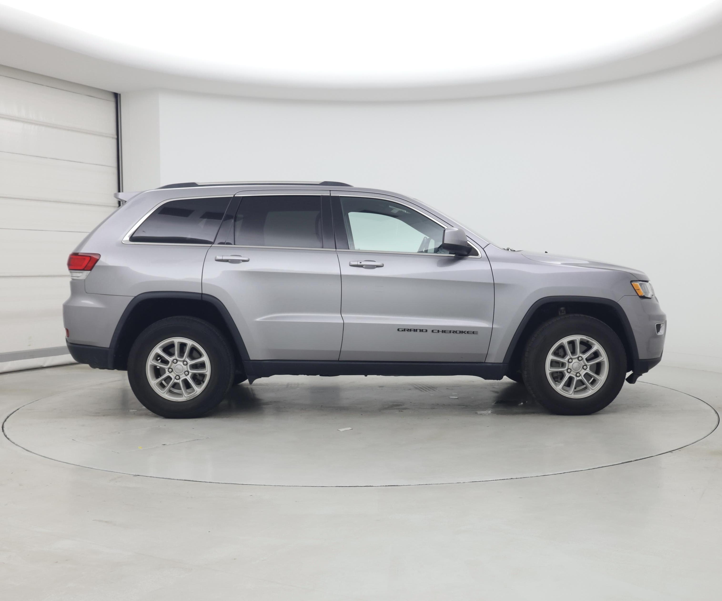 Thumbnail: 2020 Jeep Grand Cherokee - 7