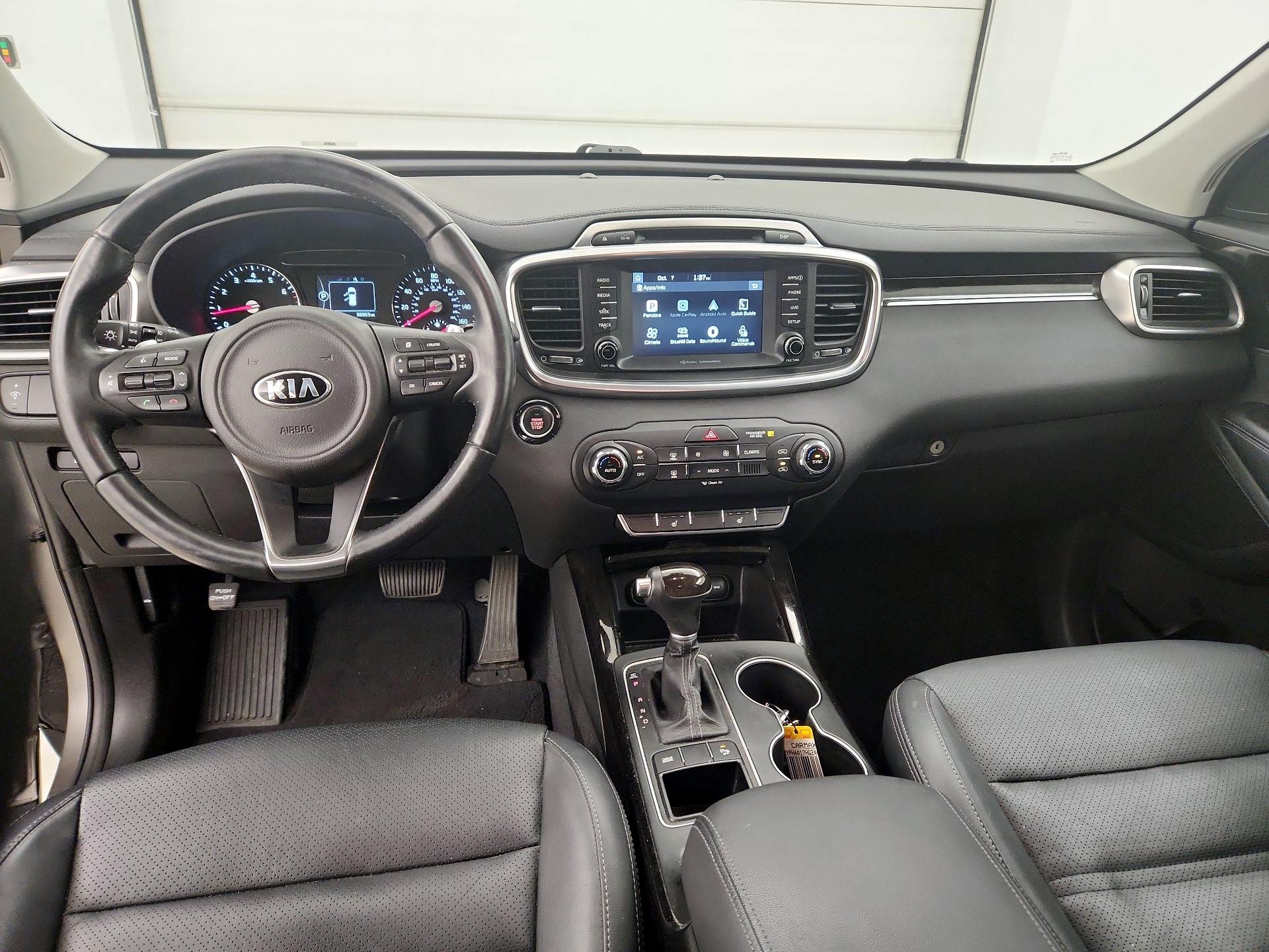 Thumbnail: 2017 Kia Sorento - 9