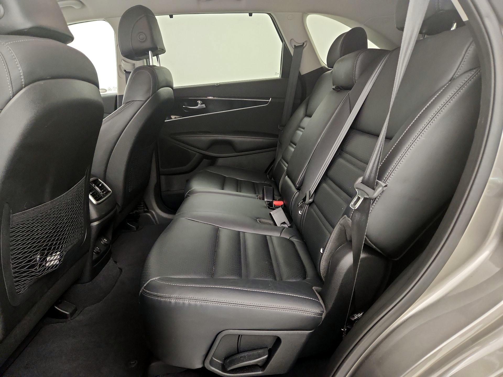 Thumbnail: 2017 Kia Sorento - 19
