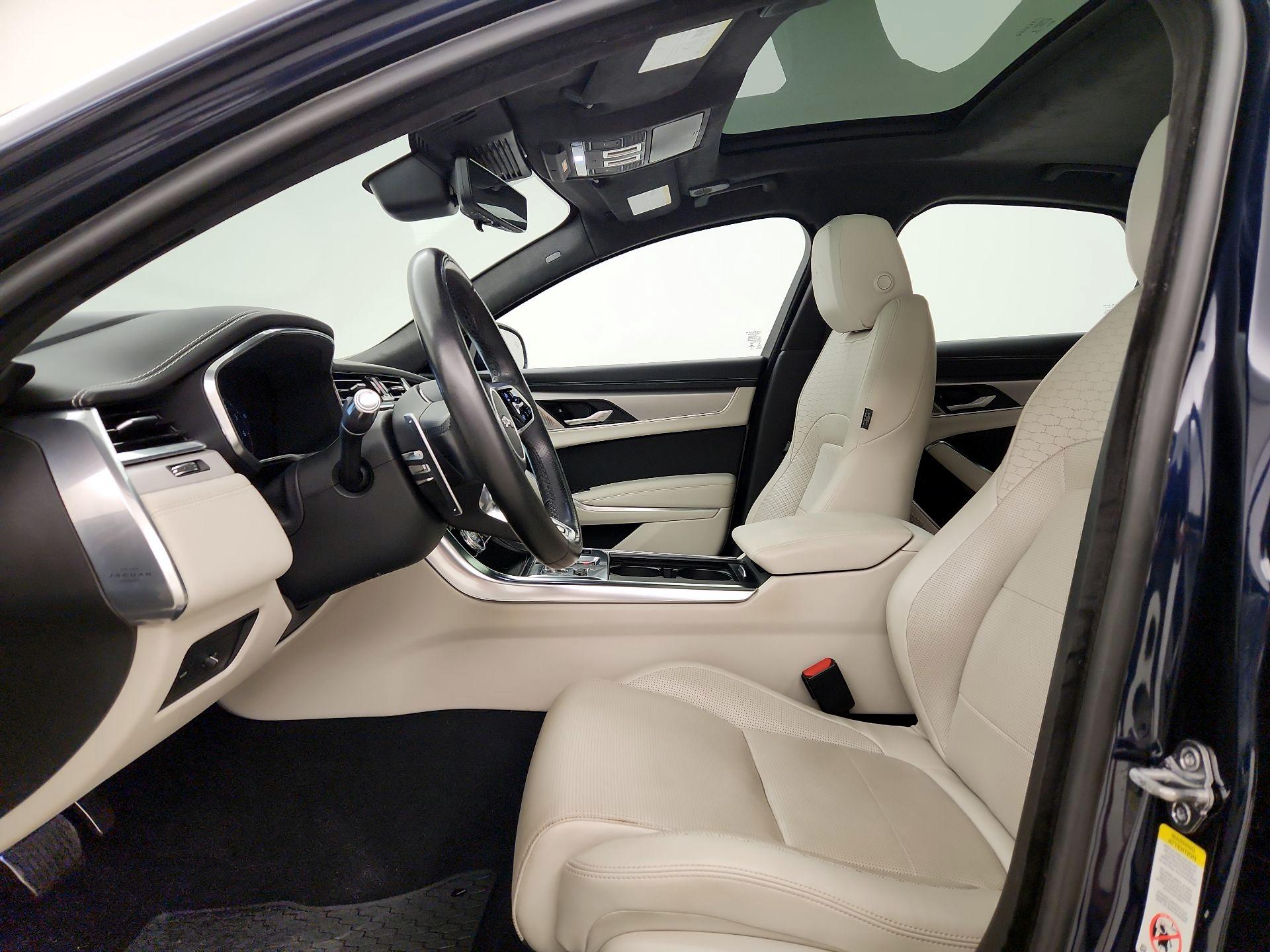 Thumbnail: 2021 Jaguar XF - 11