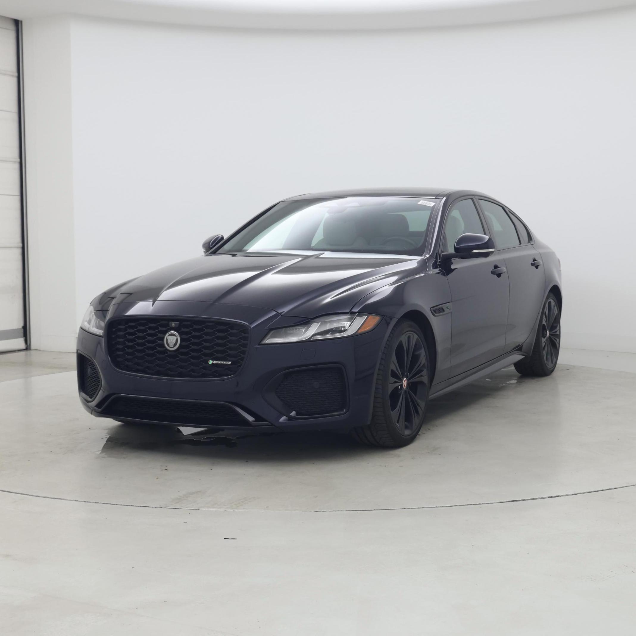 Thumbnail: 2021 Jaguar XF - 4
