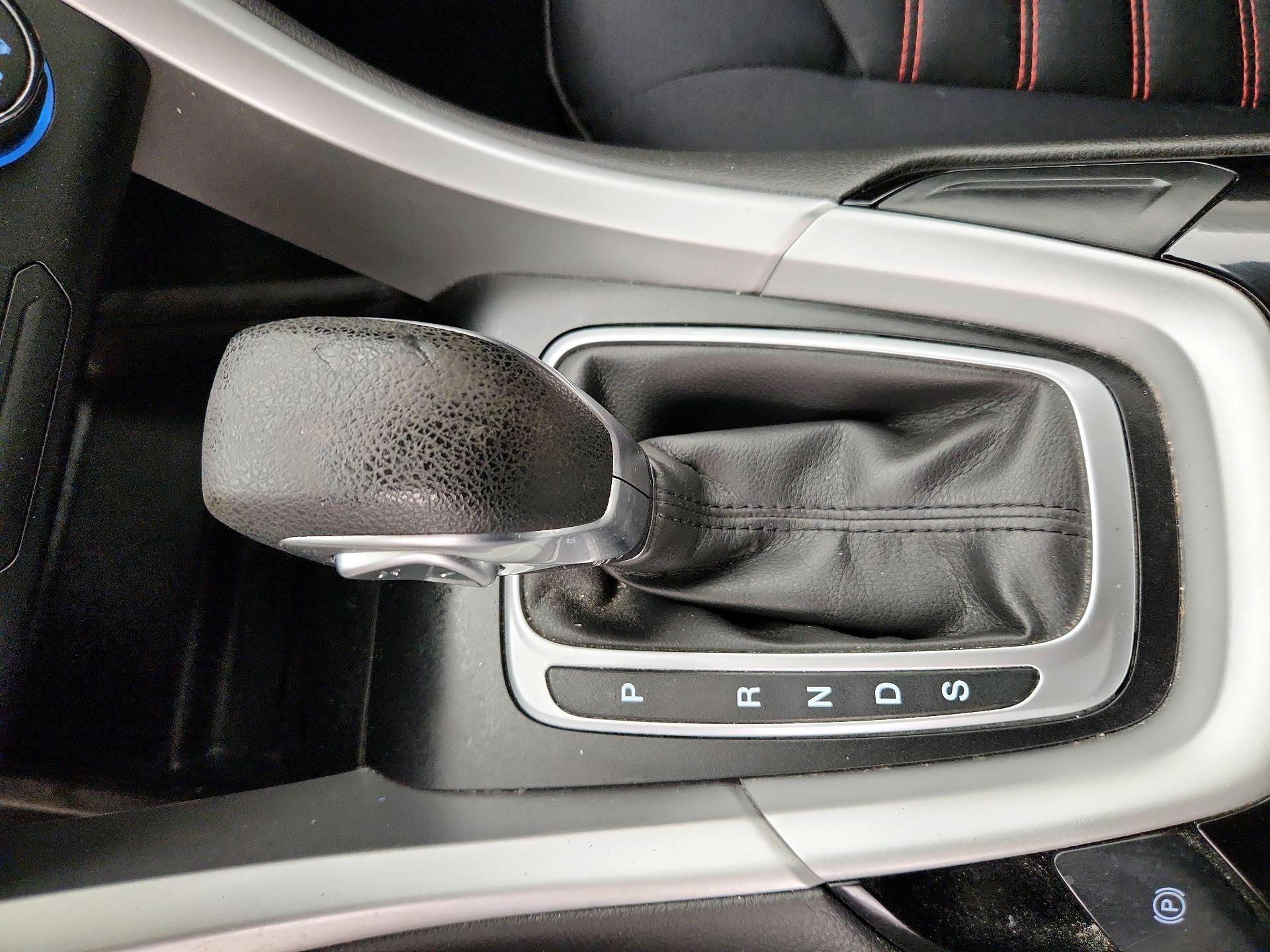 Thumbnail: 2015 Ford Fusion - 17