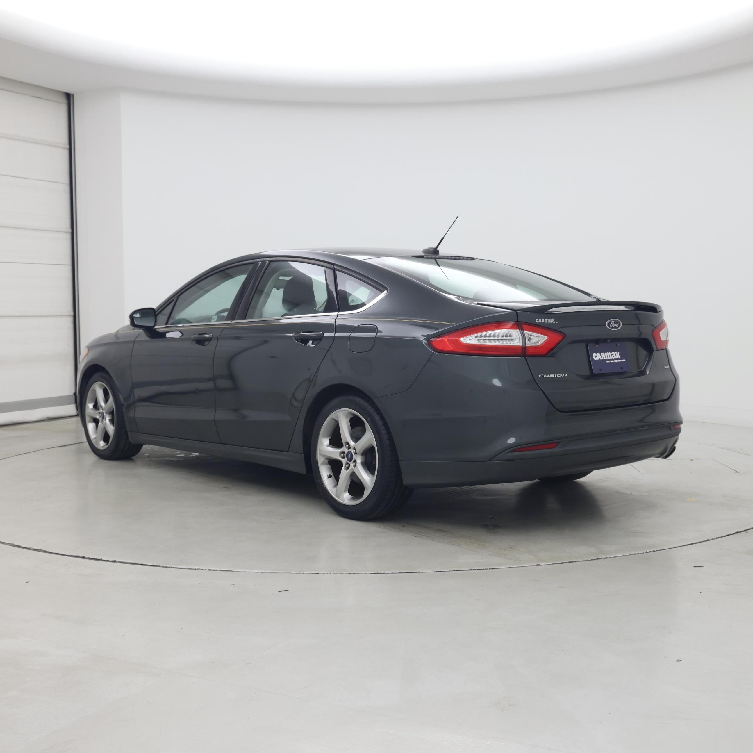 Thumbnail: 2015 Ford Fusion - 2