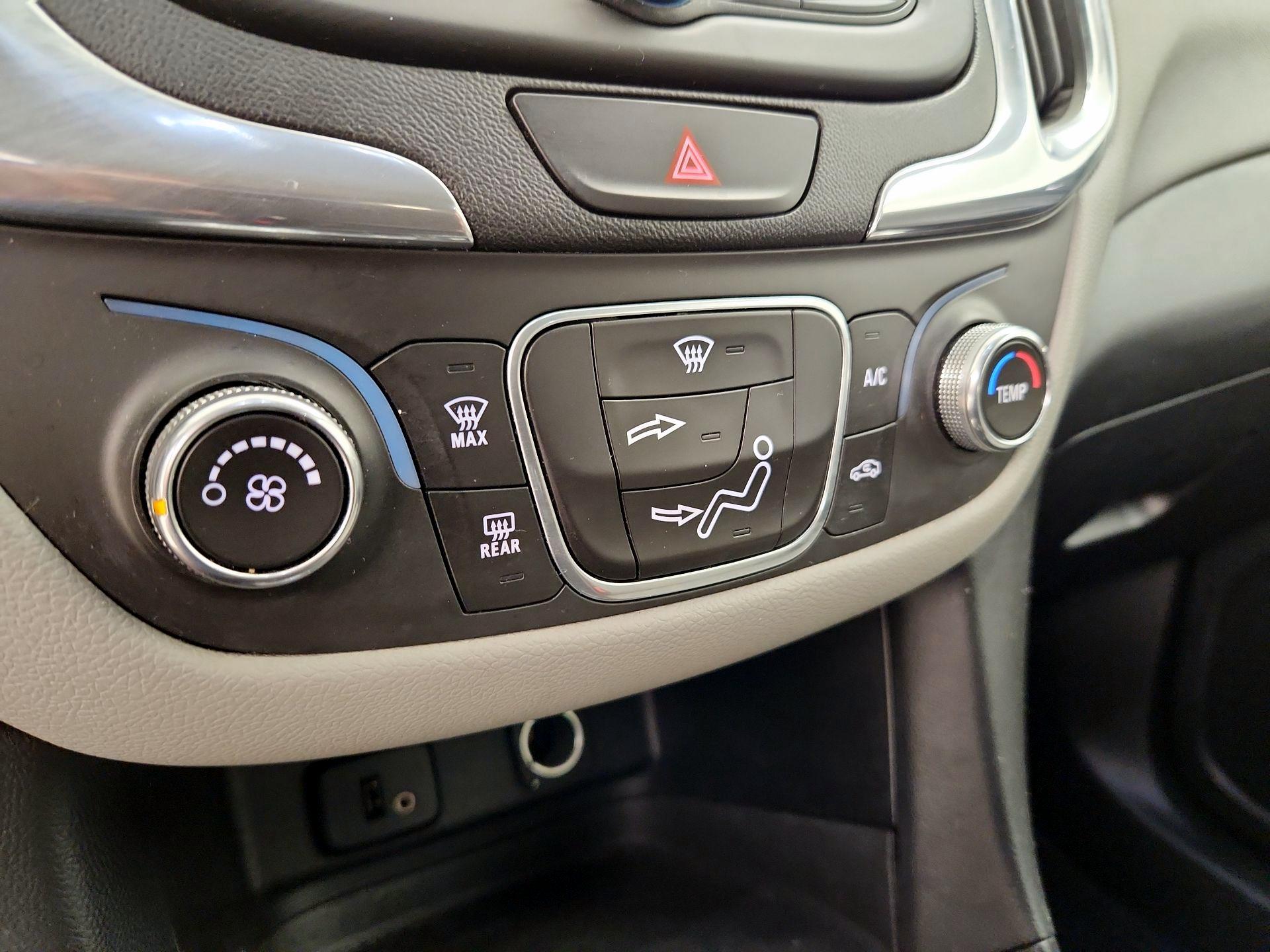 Thumbnail: 2018 Chevrolet Equinox - 16