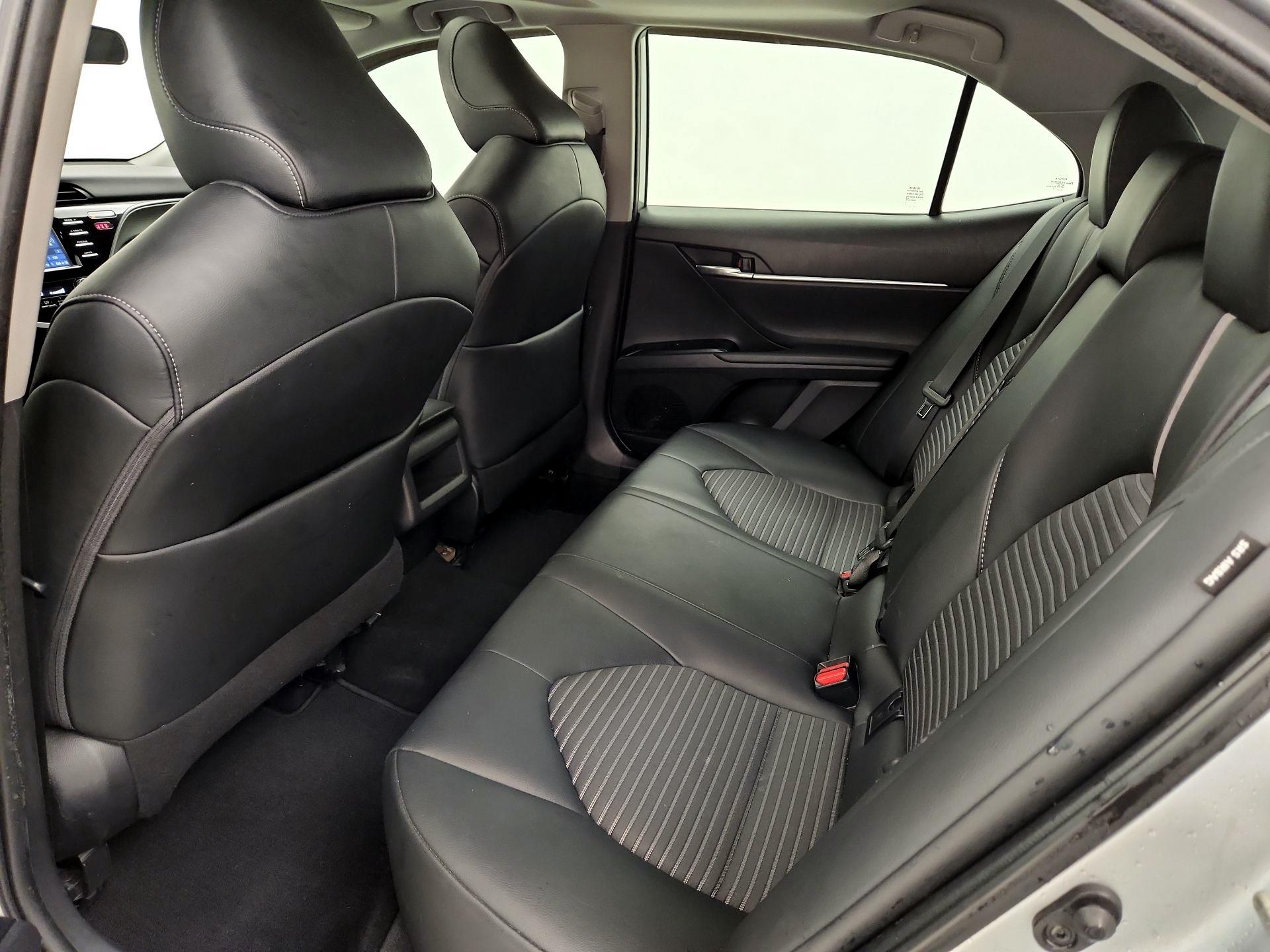 Thumbnail: 2020 Toyota Camry - 20