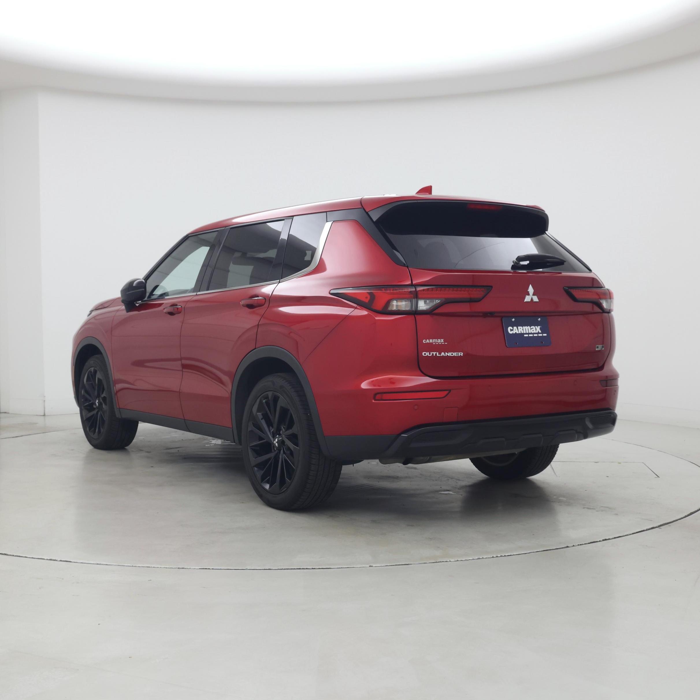 Thumbnail: 2024 Mitsubishi Outlander - 2