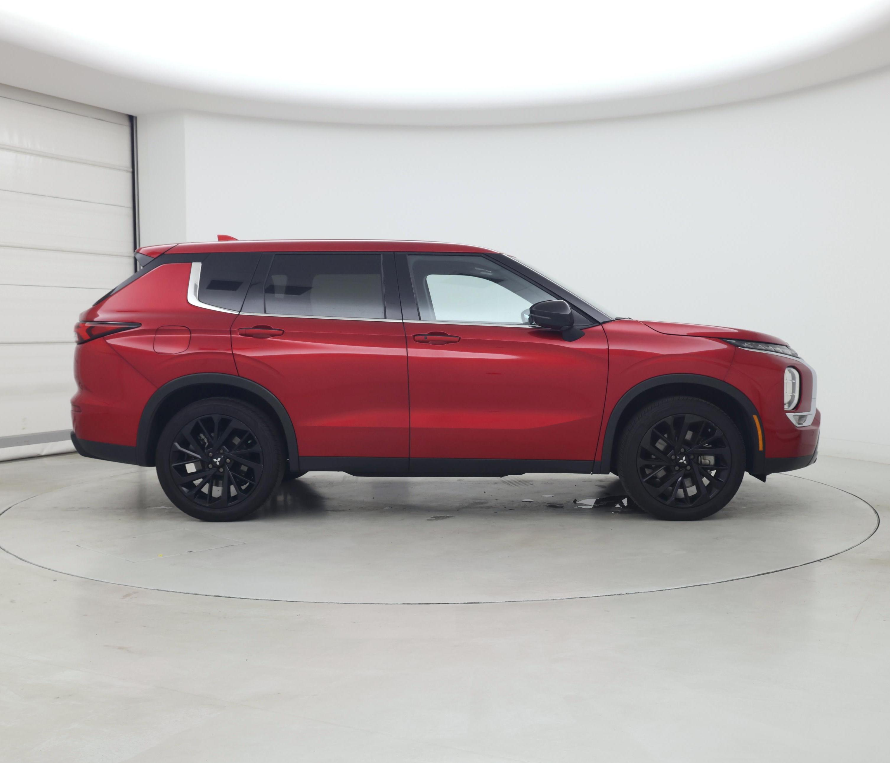 Thumbnail: 2024 Mitsubishi Outlander - 7