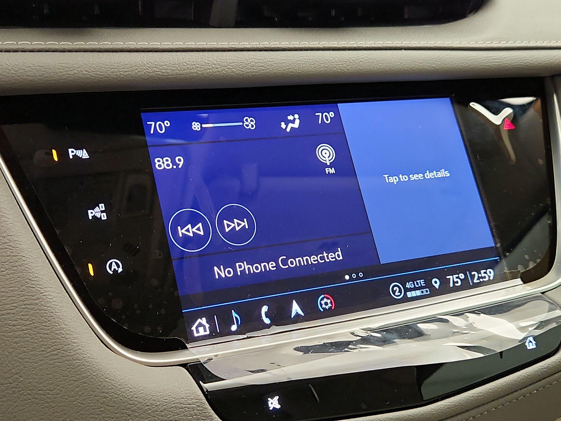 Thumbnail: 2024 Cadillac XT5 - 16