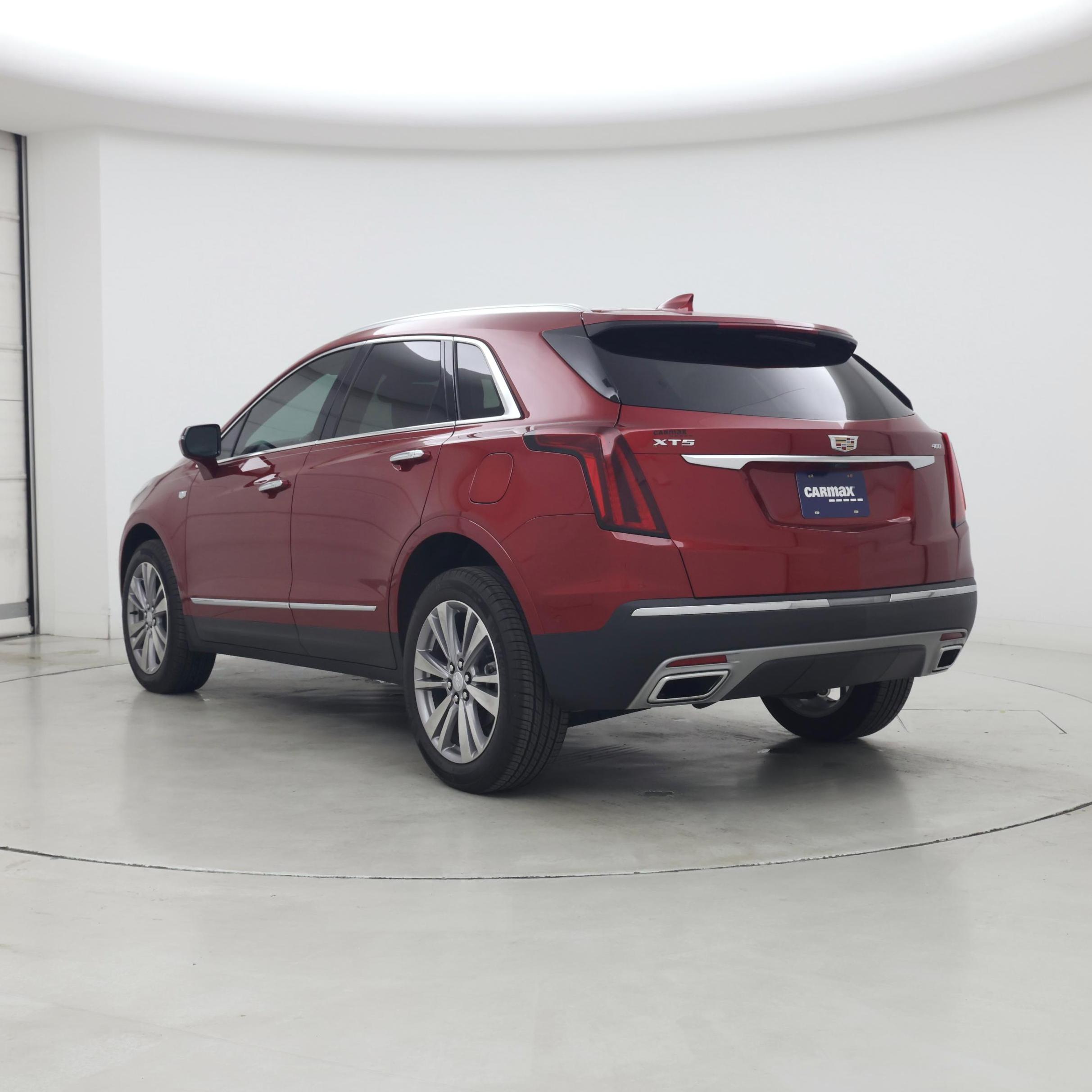 Thumbnail: 2024 Cadillac XT5 - 2
