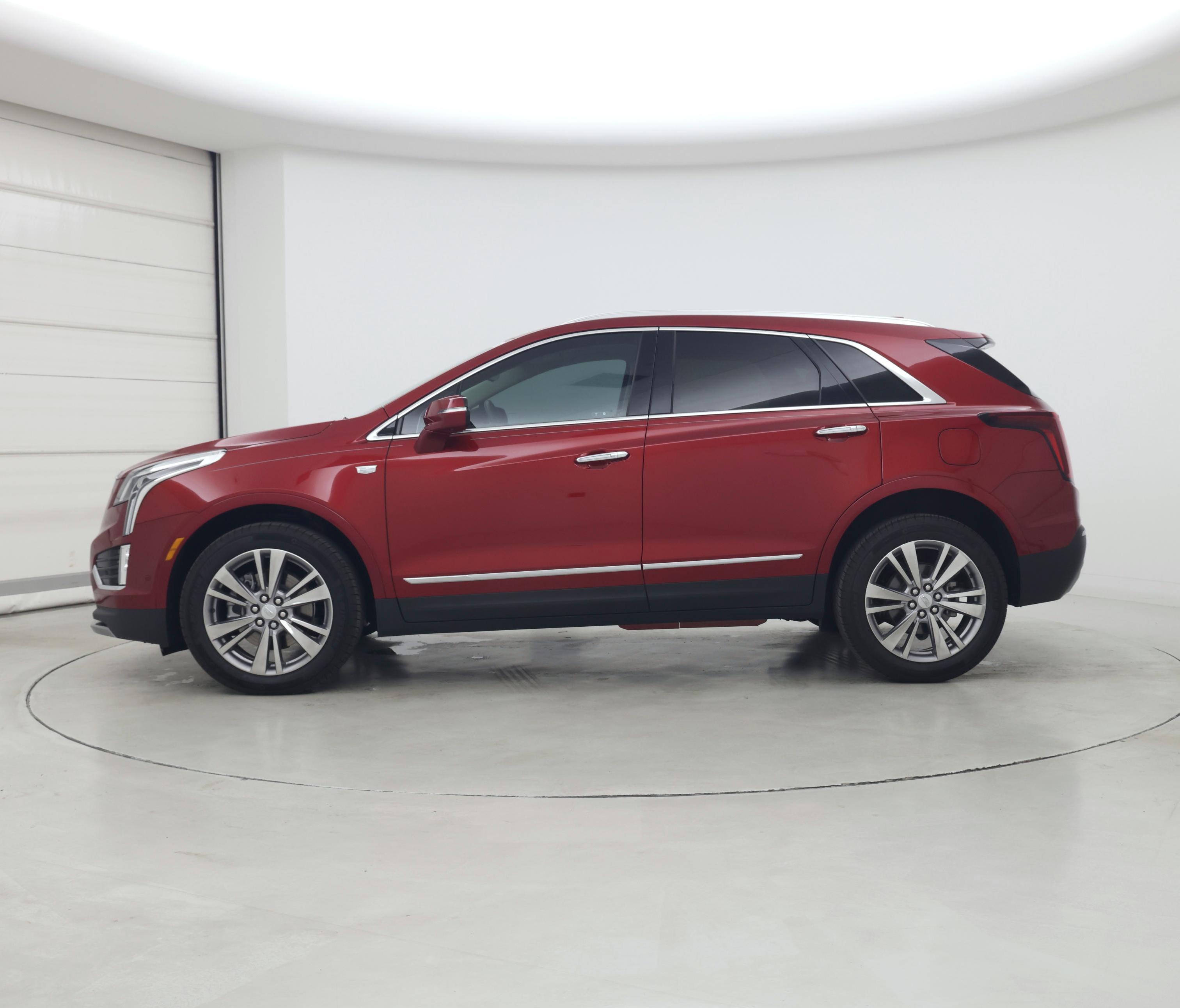 Thumbnail: 2024 Cadillac XT5 - 3