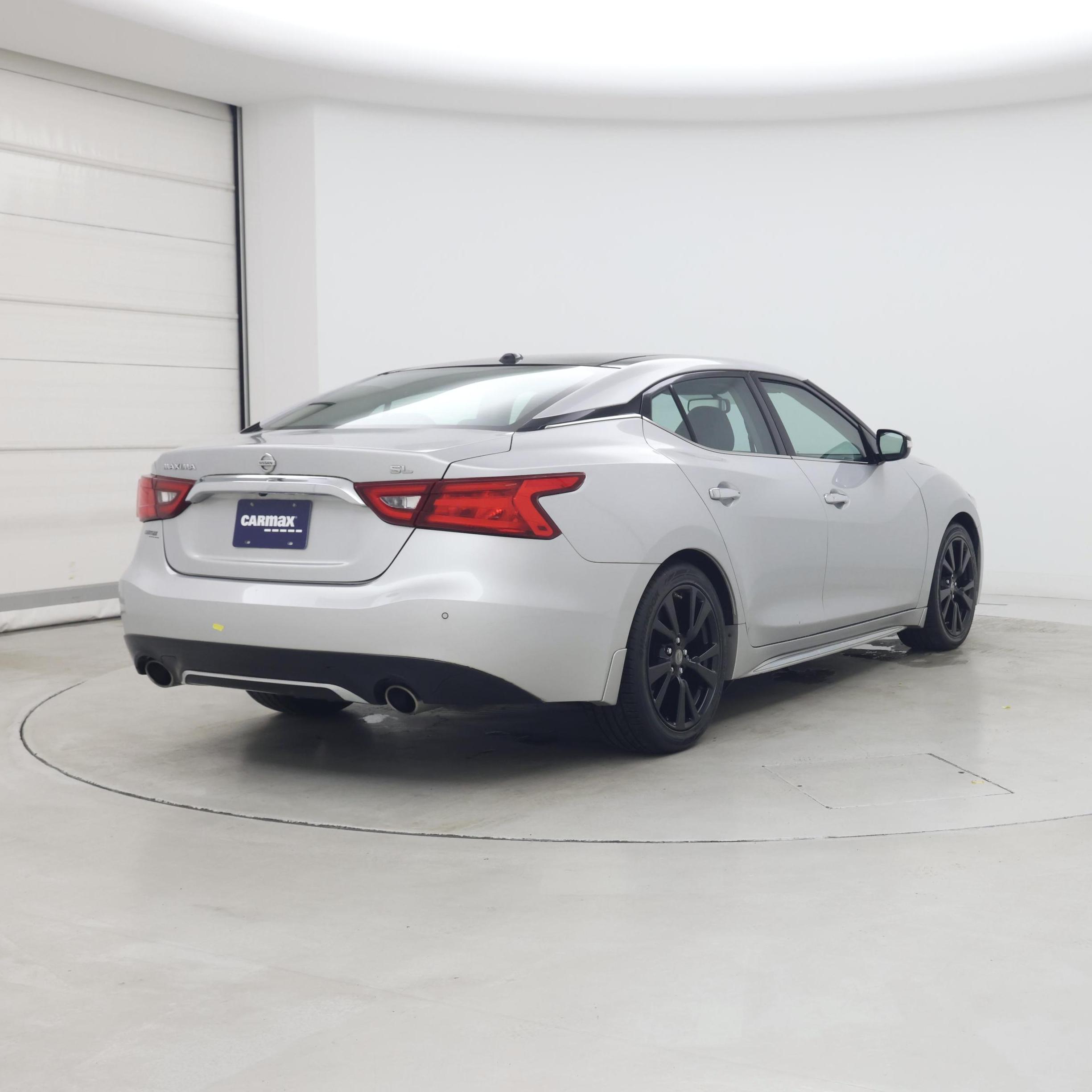 Thumbnail: 2017 Nissan Maxima - 8