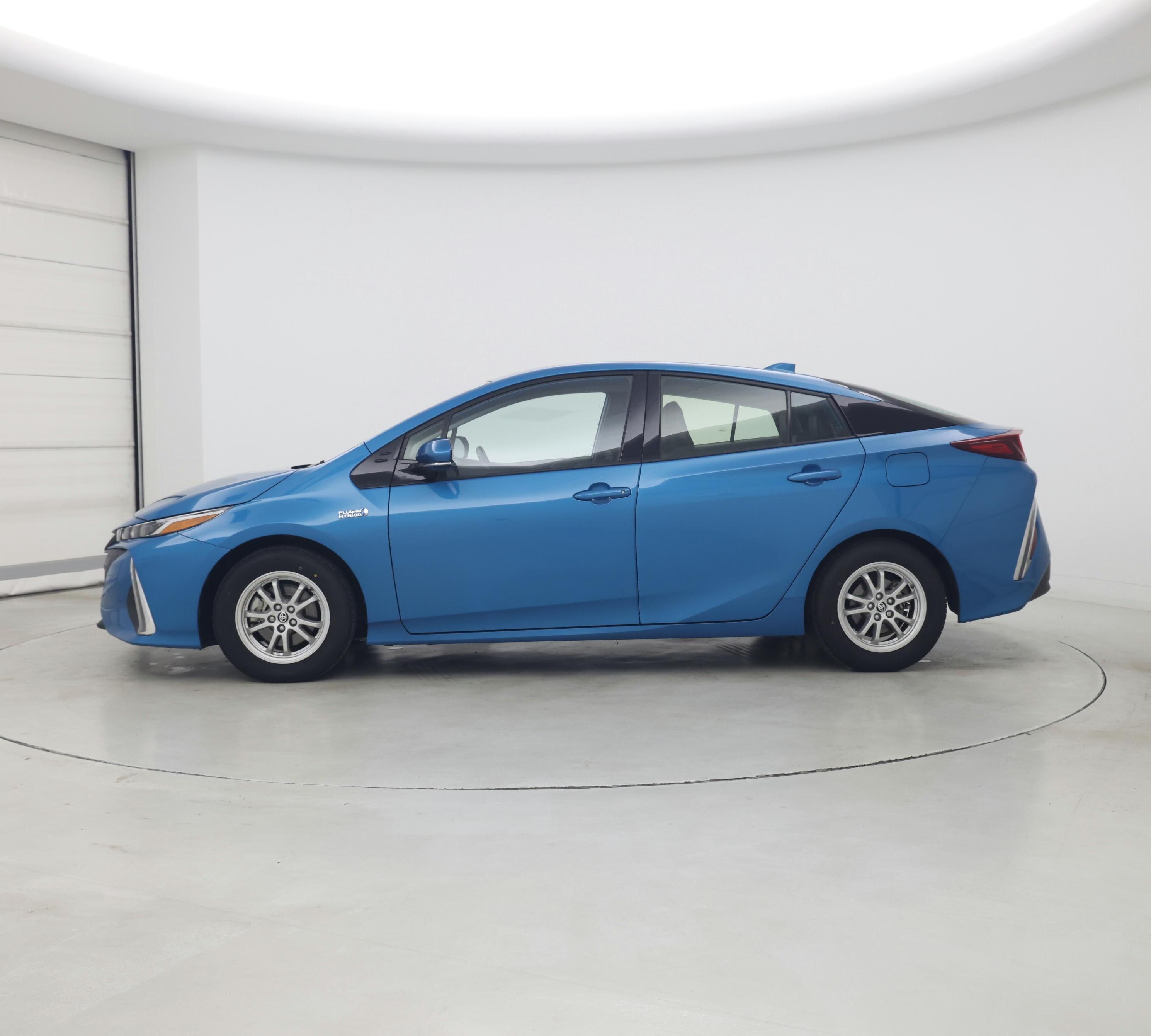 Thumbnail: 2020 Toyota Prius Prime - 3