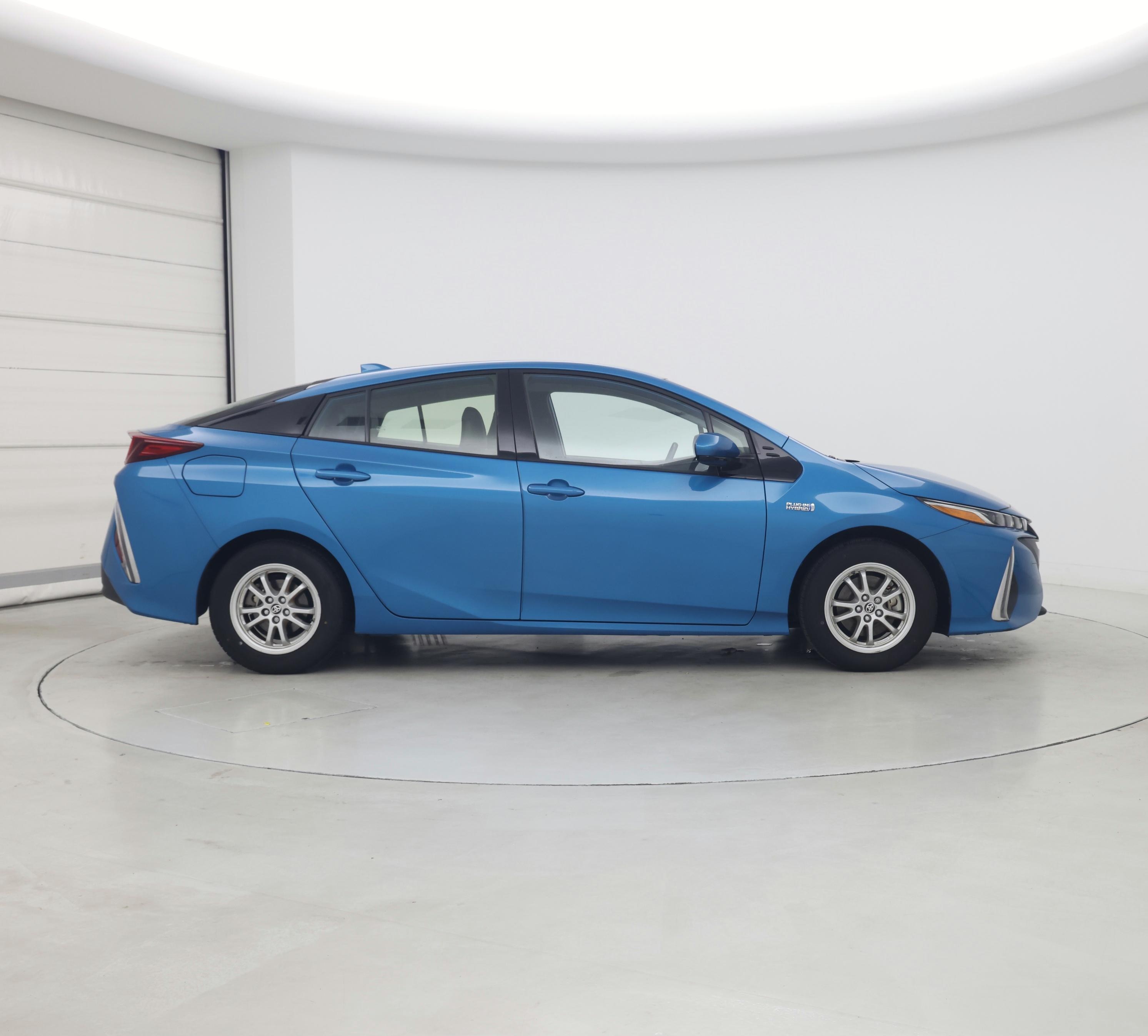 Thumbnail: 2020 Toyota Prius Prime - 7