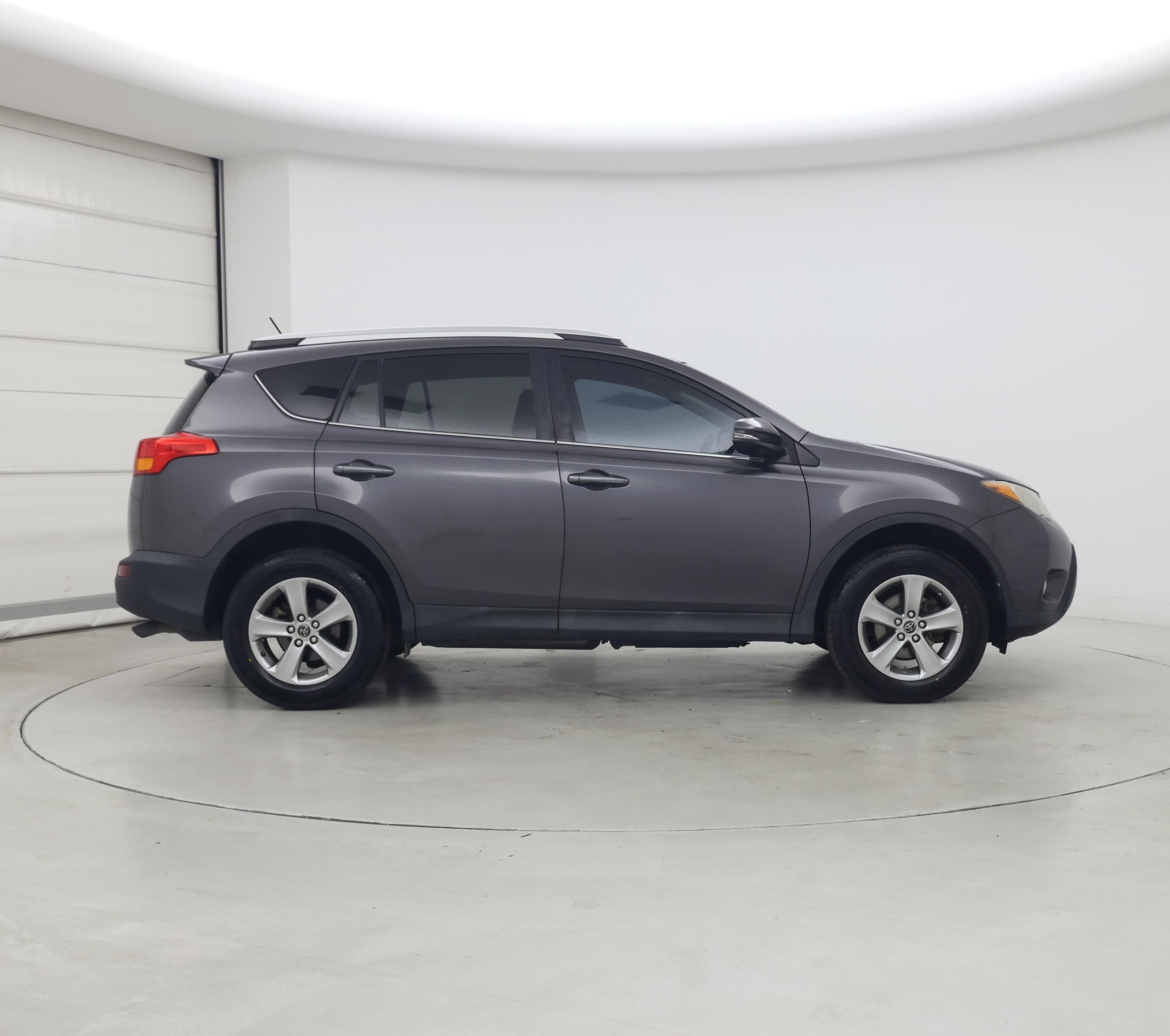 Thumbnail: 2015 Toyota RAV4 - 7
