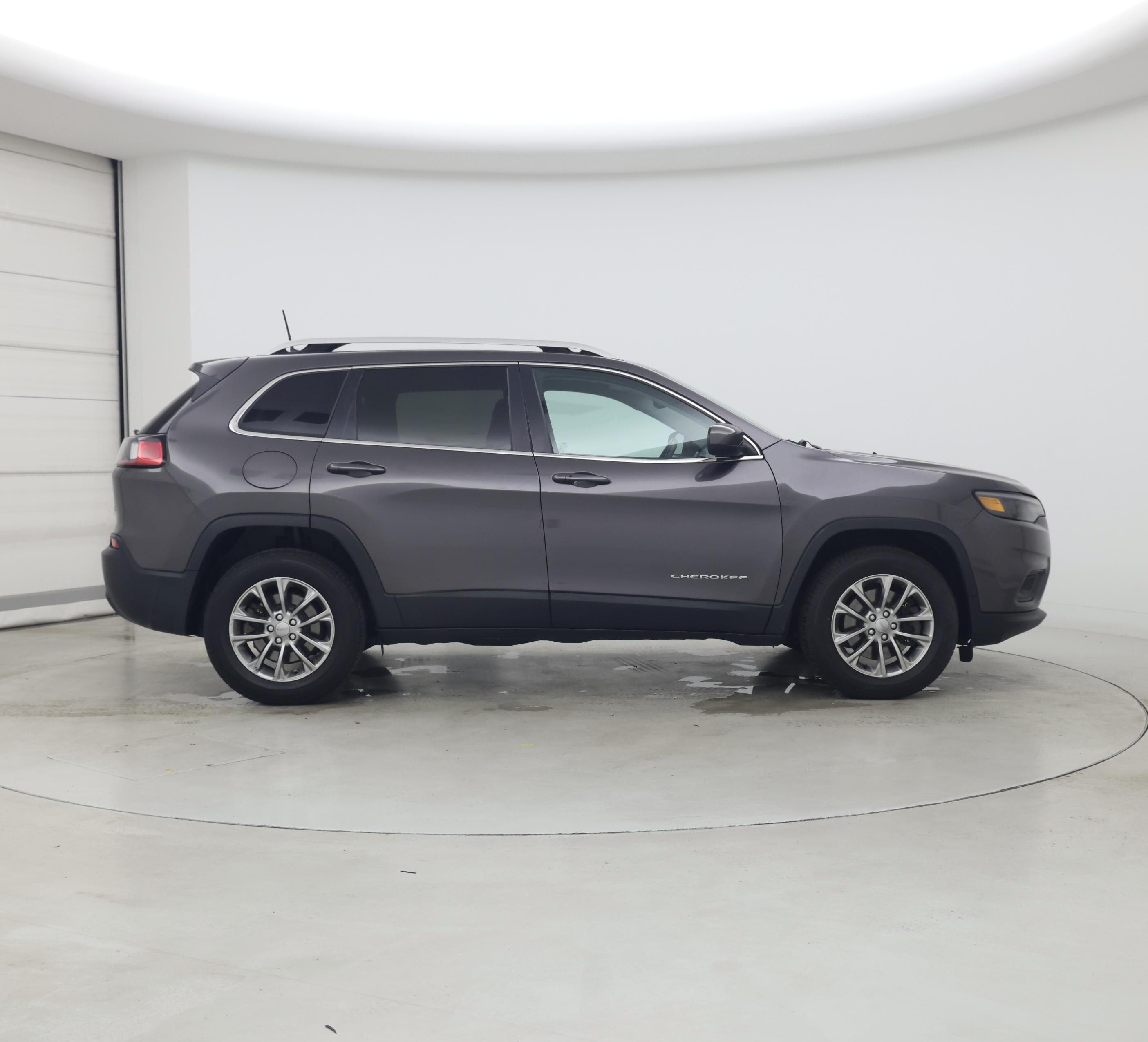 Thumbnail: 2019 Jeep Cherokee - 7