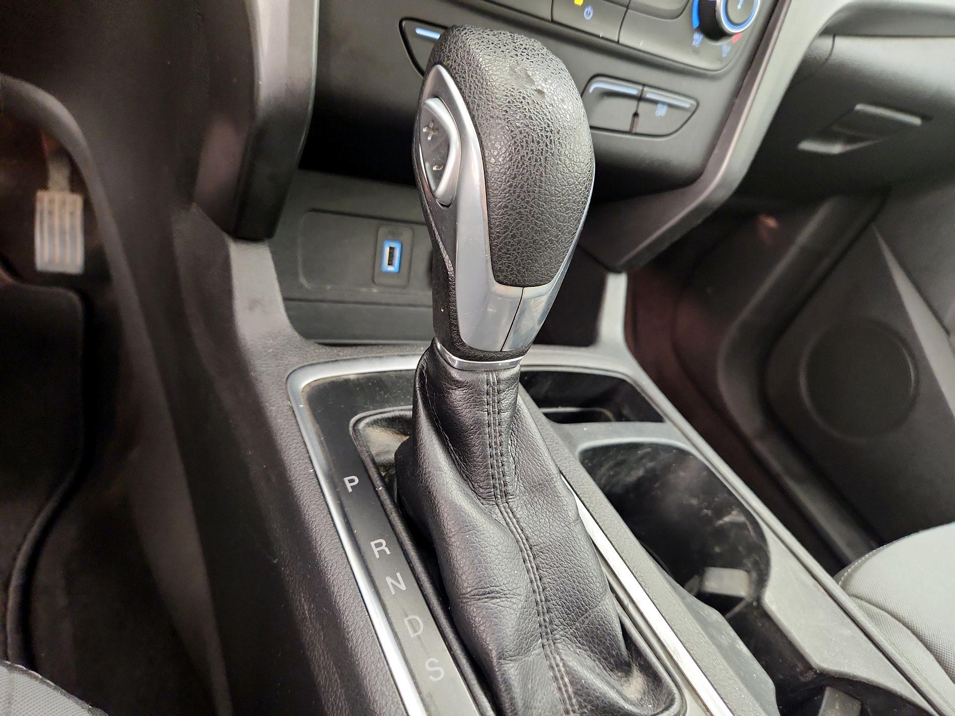 Thumbnail: 2019 Ford Escape - 17