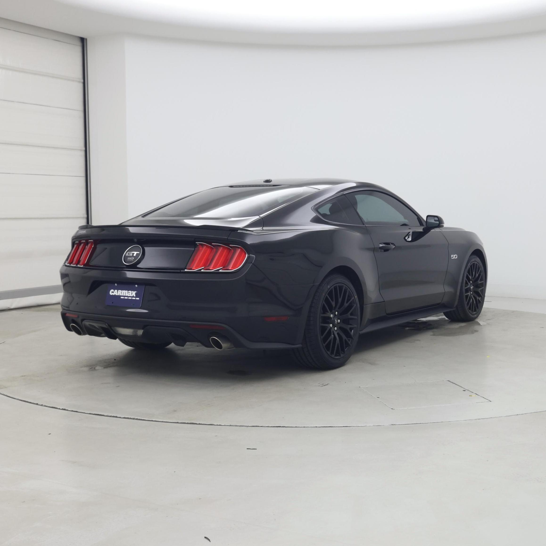 Thumbnail: 2015 Ford Mustang - 8