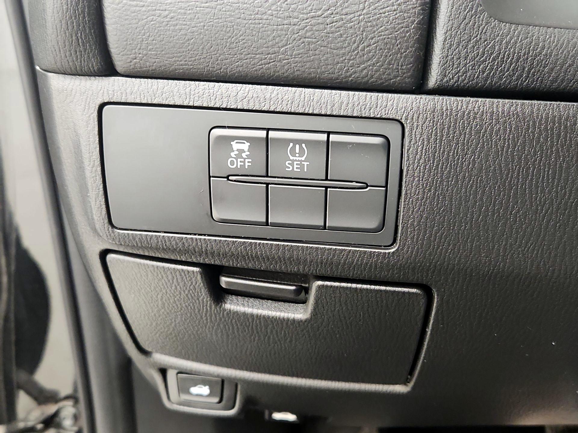 Thumbnail: 2016 Mazda Mazda6 - 13