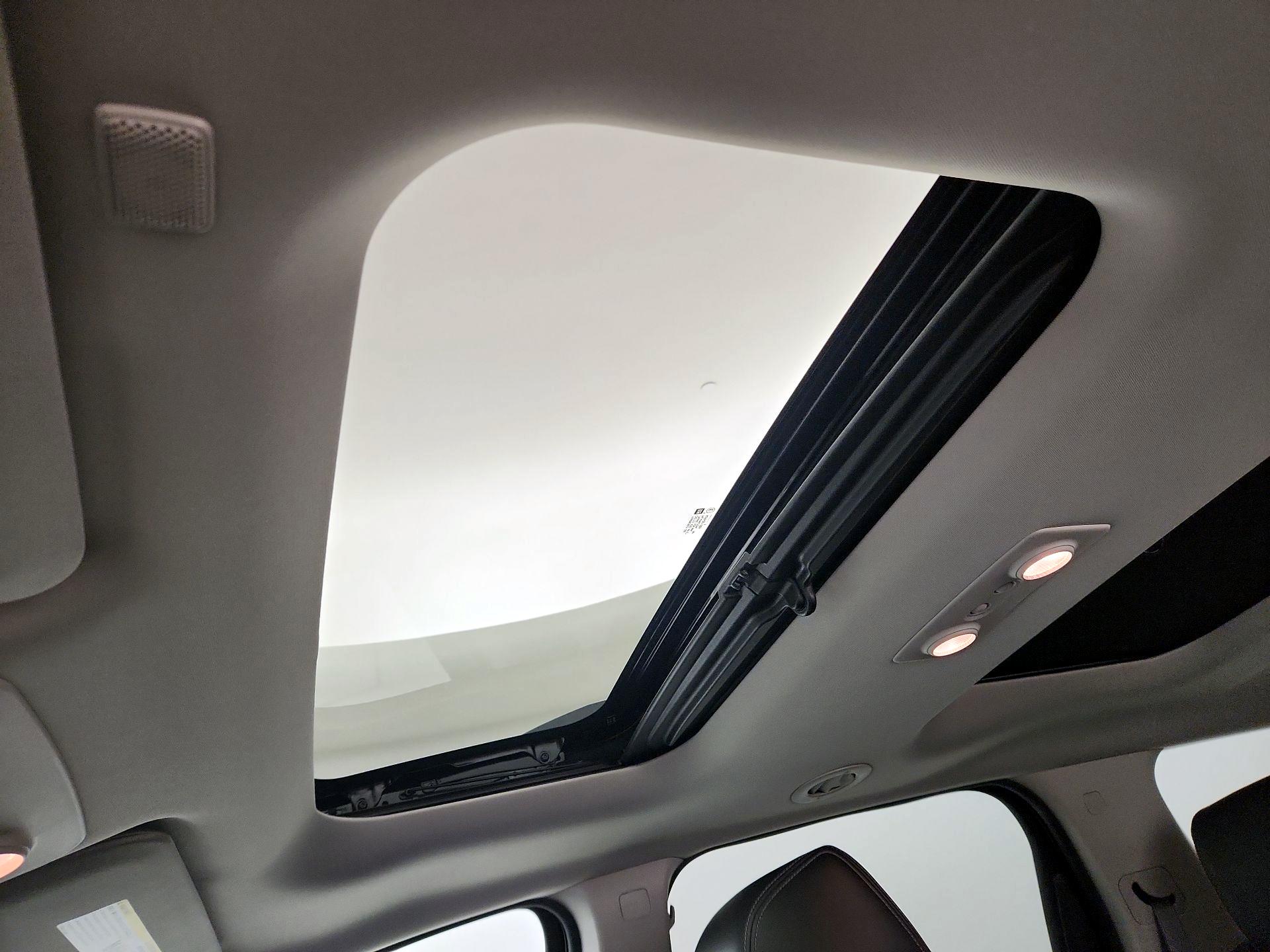 Thumbnail: 2015 GMC Acadia - 20