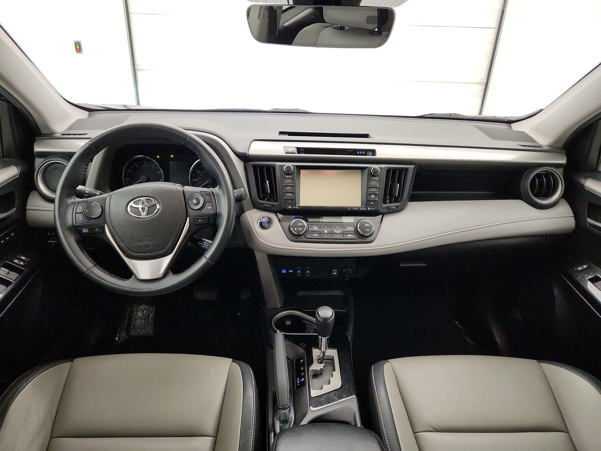 Thumbnail: 2018 Toyota RAV4 - 9