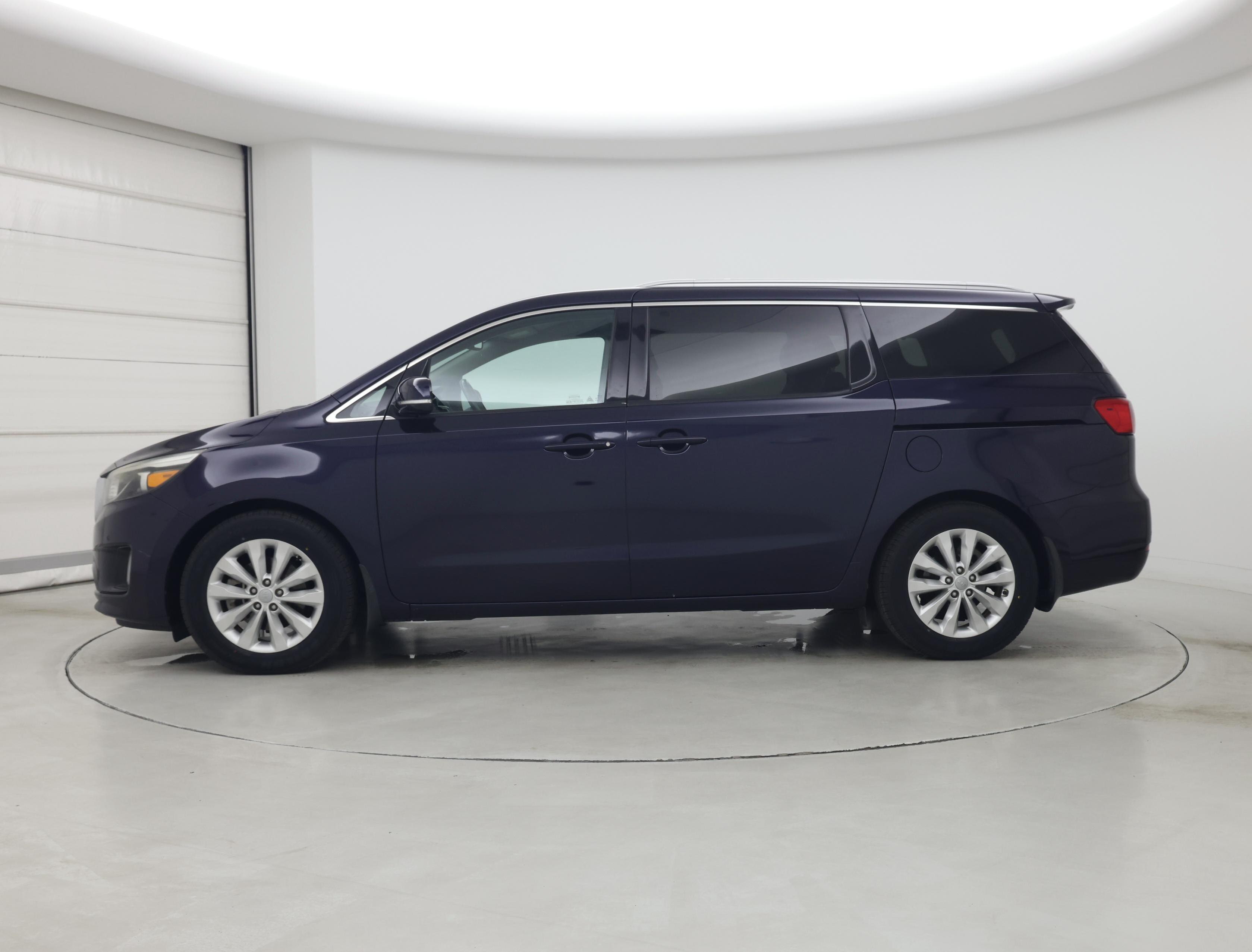 Thumbnail: 2018 Kia Sedona - 3