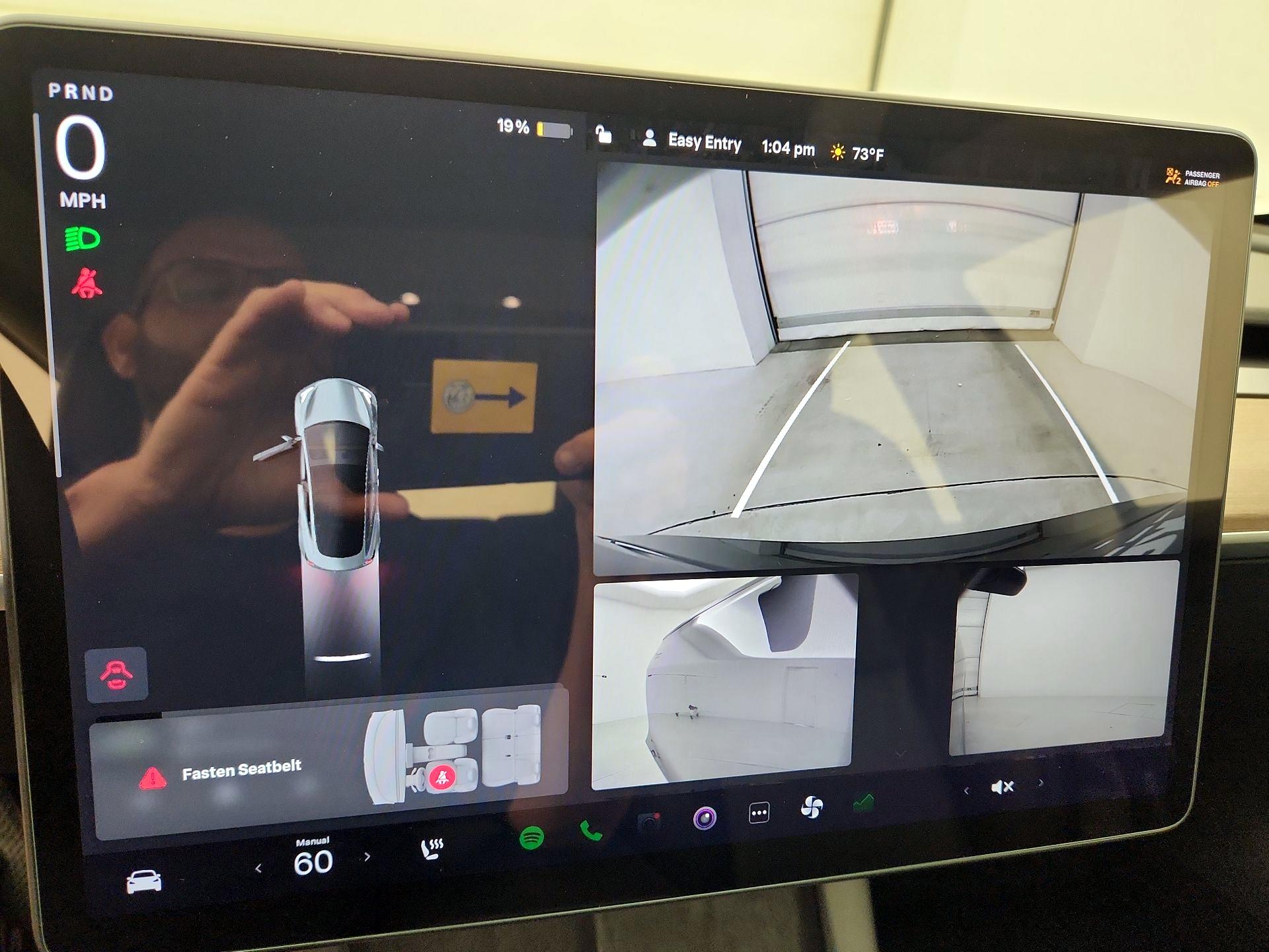 Thumbnail: 2022 Tesla Model 3 - 14